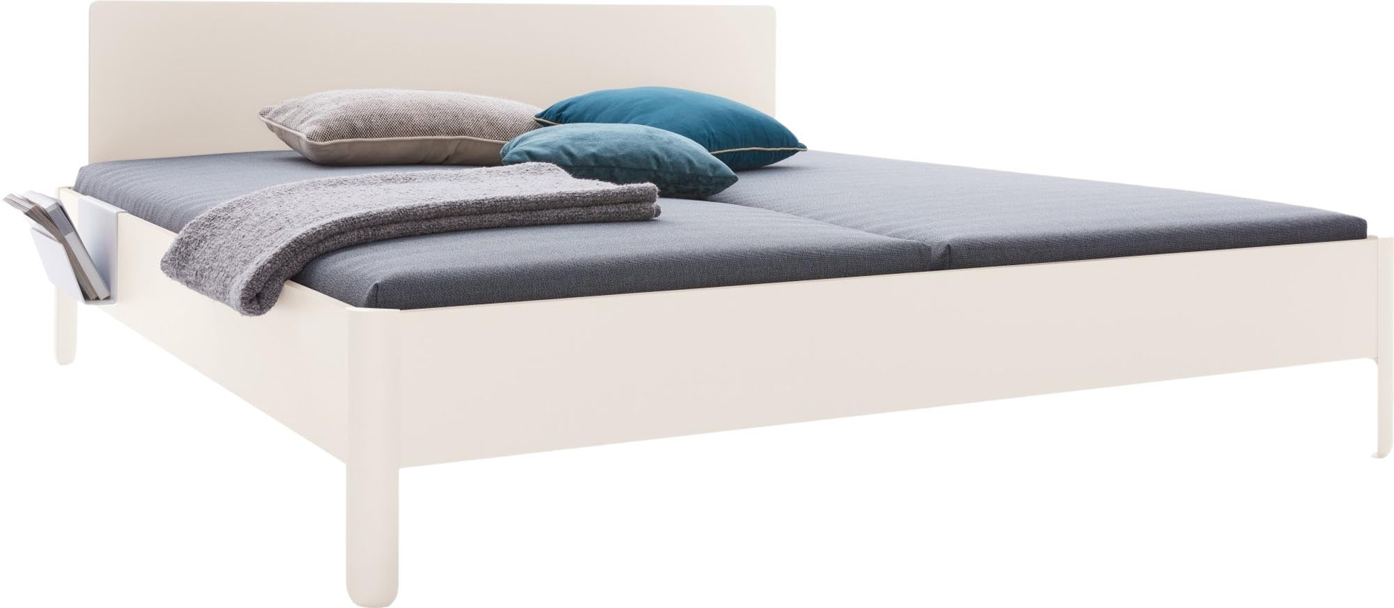 Modernes Nait Doppelbett mit 140 cm Breite und elegantem Kopfteil, ideal für ein gemütliches und stilvolles Schlafzimmer.