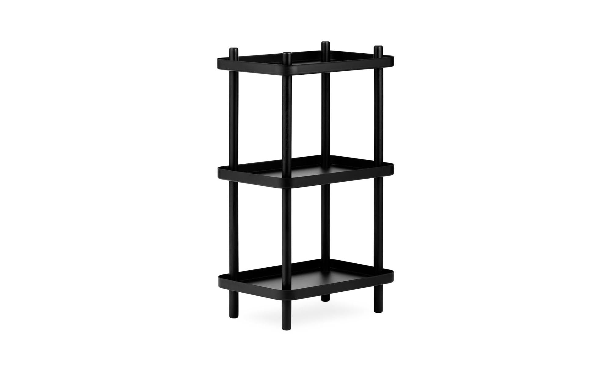 Entdecken Sie das Block Regal von Normann Copenhagen in Schwarz/Schwarz – ein stilvolles, flexibles Möbelstück, das Funktionalität und skandinavisches Design vereint.