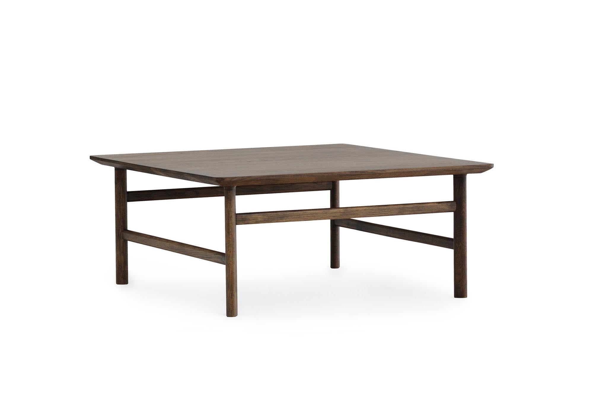 Moderner Grow Couchtisch von Normann Copenhagen, aus edlem Holz, perfekt für einladende Wohnzimmer und zeitgemäße Einrichtung.