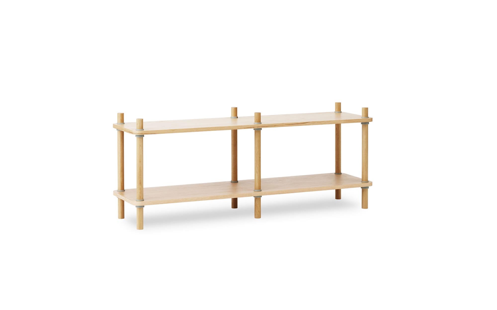 Elegantes Standregal in Eiche und Grau von Normann Copenhagen, ausgestattet mit 6 stabilen Pfosten für modernen Stauraum.