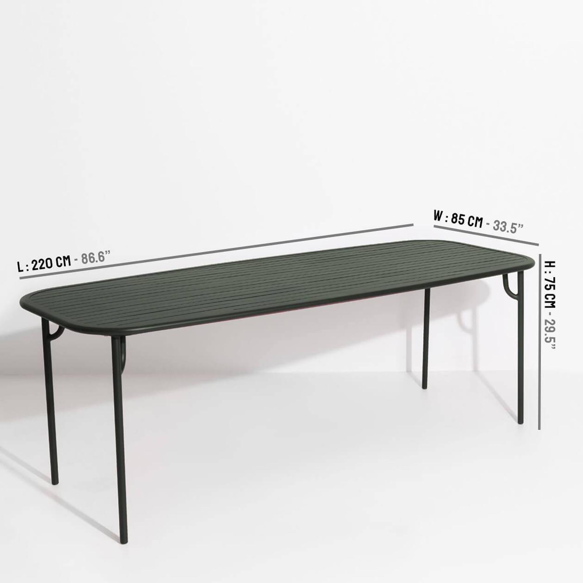 Stylischer Week-End Tisch Large von Petite Friture: Perfekt für gesellige Abende im Freien und anpassbar an jede Gartengestaltung.