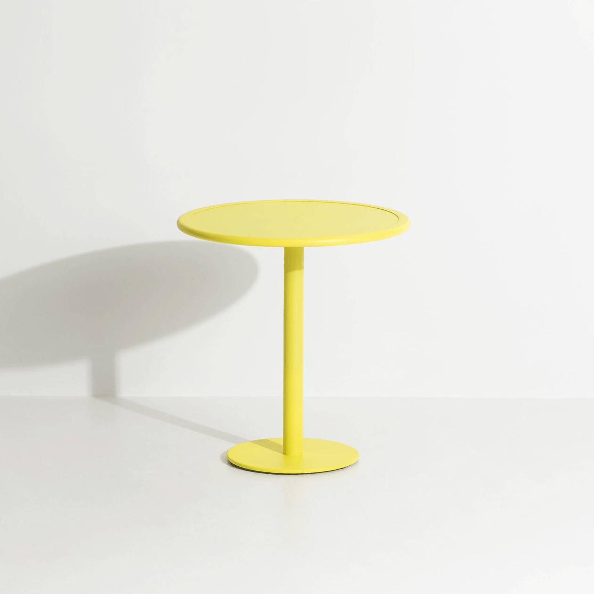 Eleganter runder Week-End Tisch von Petite Friture für drinnen.