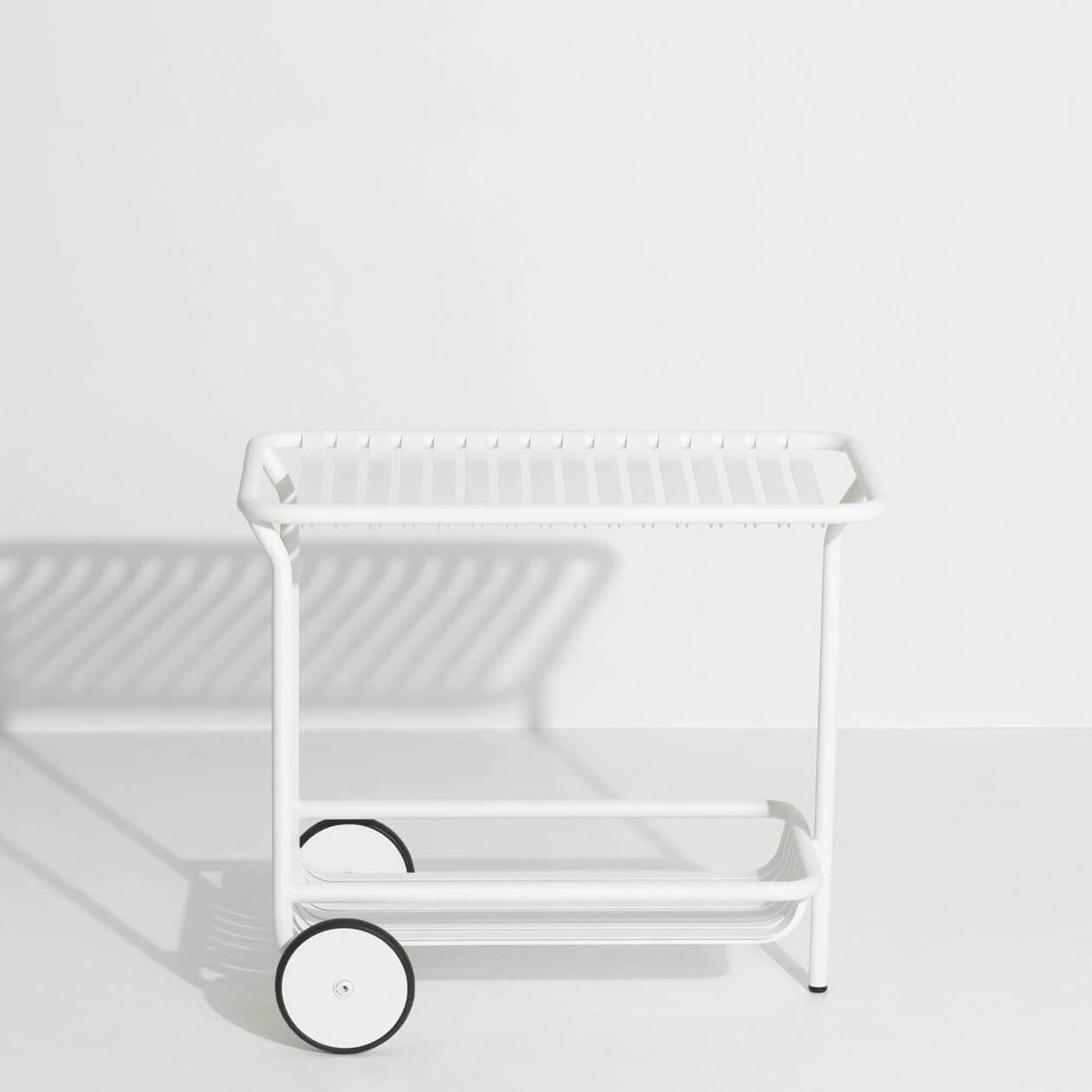 Entdecken Sie den stilvollen Week-End Trolley von Petite Friture – ideal für elegante Kurztrips und unvergessliche Abenteuer.