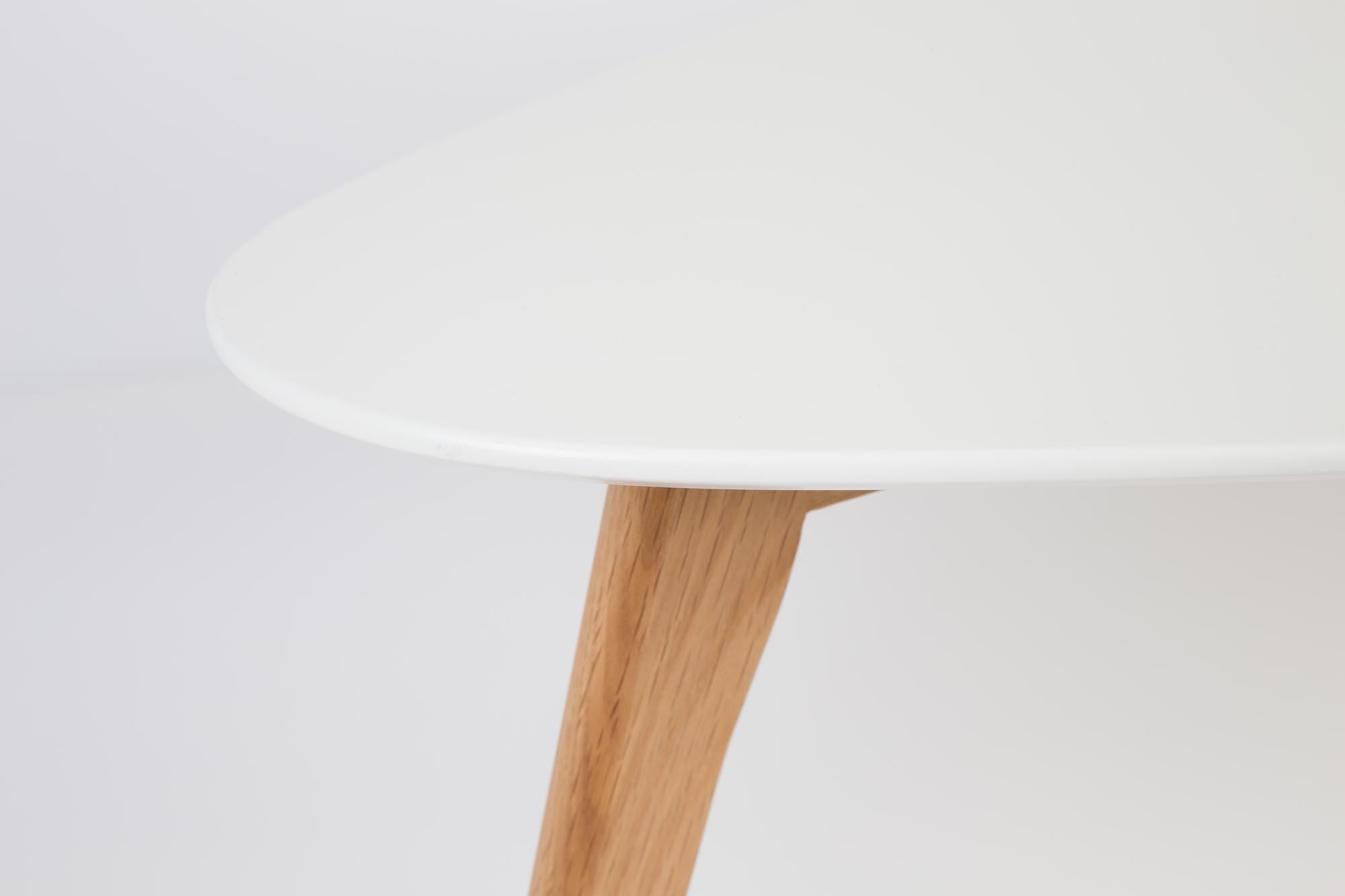 Zwei moderne Beistelltische im Set, ideal für jeden Wohnraum, mit elegantem Design und vielseitigen Einsatzmöglichkeiten.