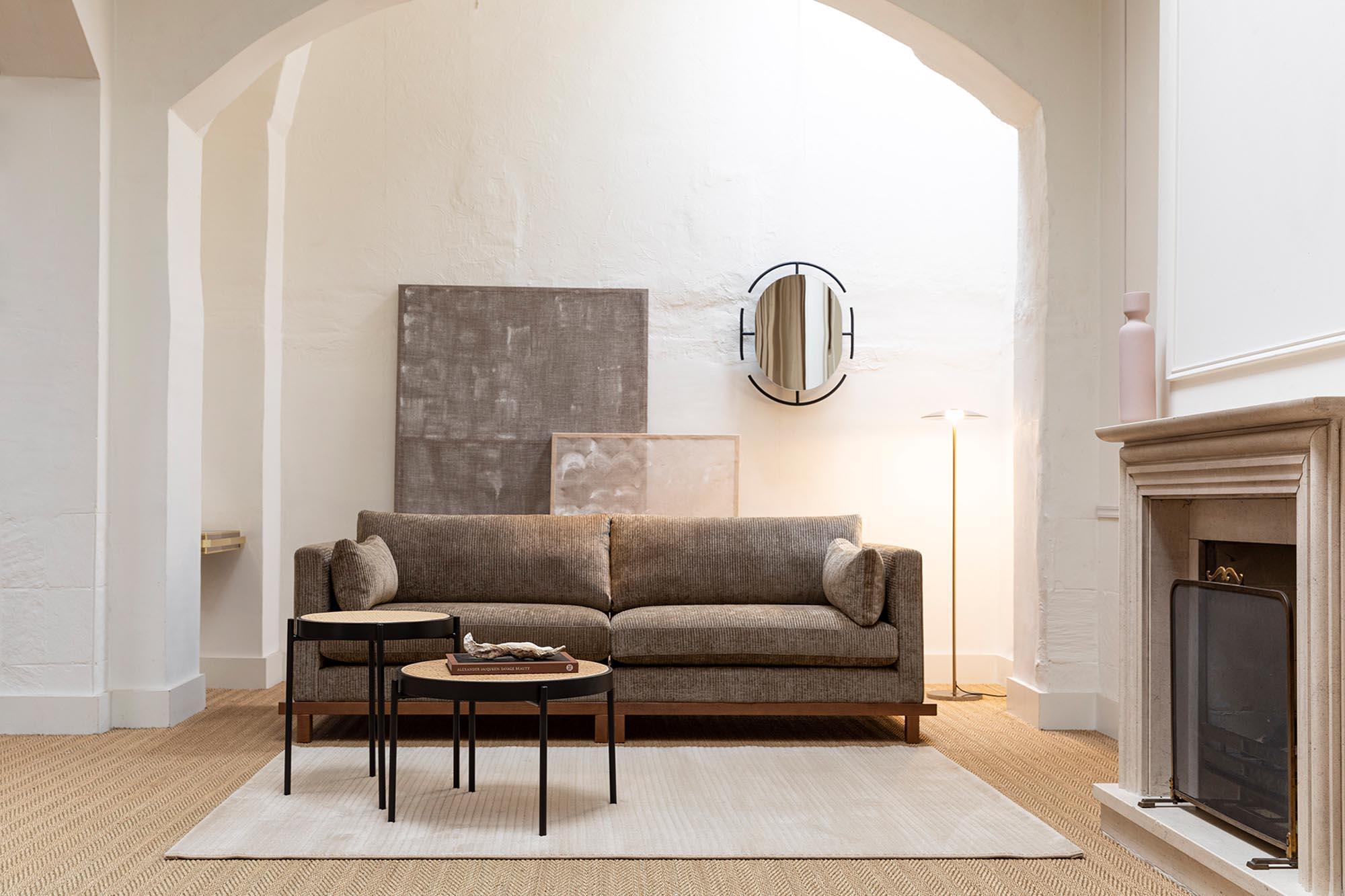 Elegantes 3-Sitzer Sofa Blossom von Zuiver, das modernes Design mit komfortabler Polsterung vereint und jeden Raum aufwertet.