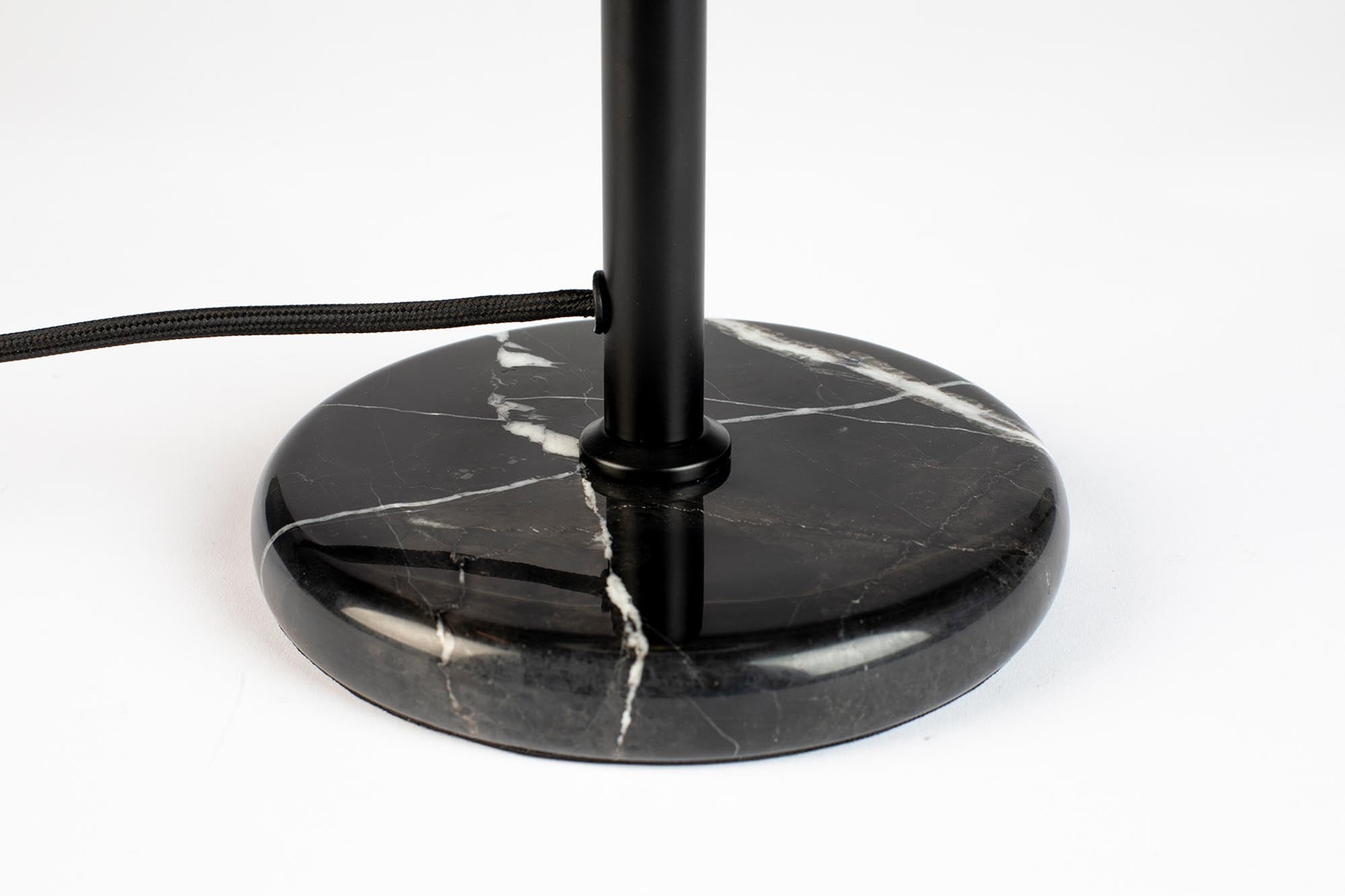 Zuiver Tischleuchte Orion: Modernes Highlight mit Glas-Design.