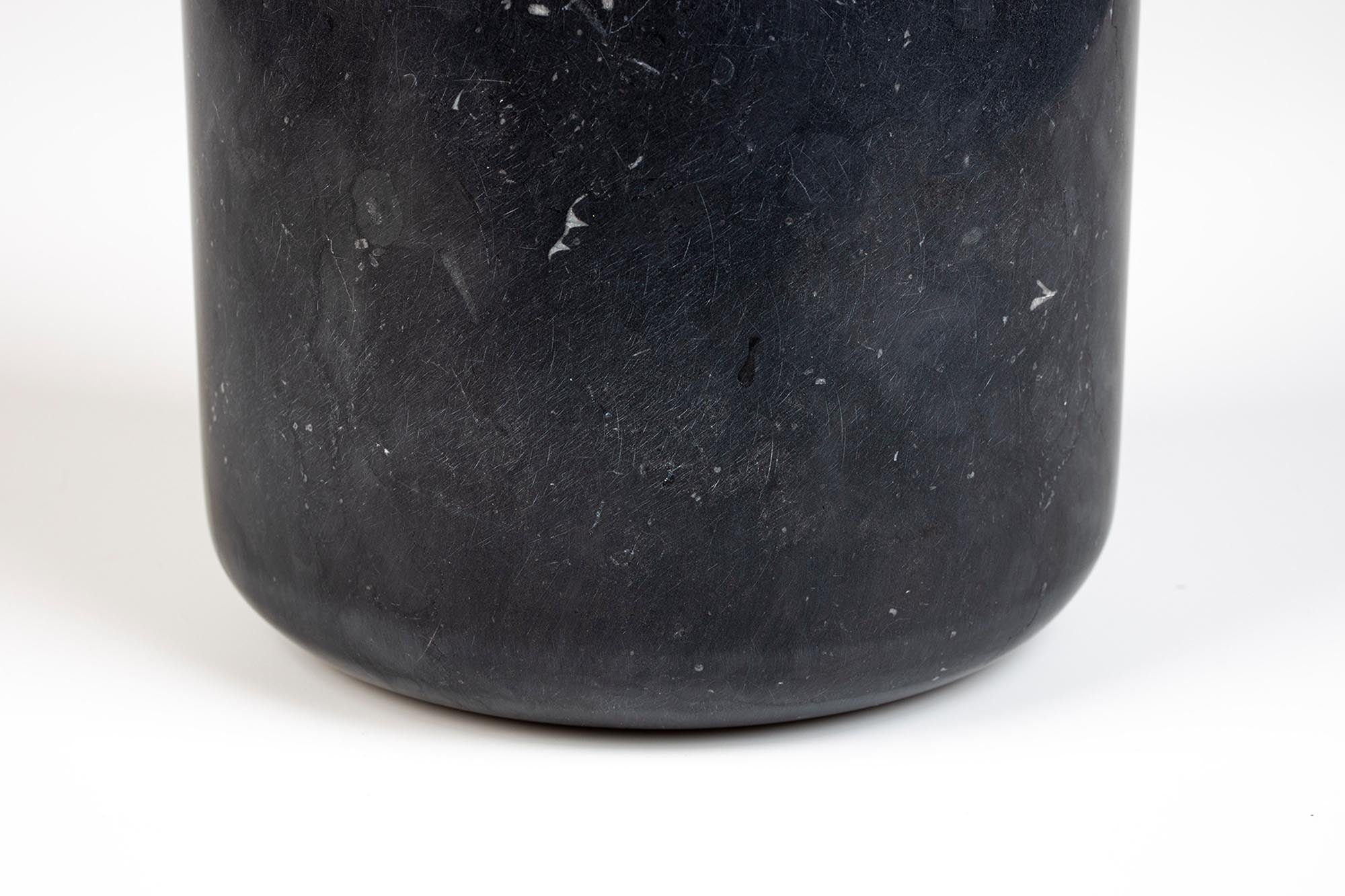 Elegante Vase Fajen von Zuiver, perfekt für frische Blumen oder als dekoratives Highlight in jedem Raum.