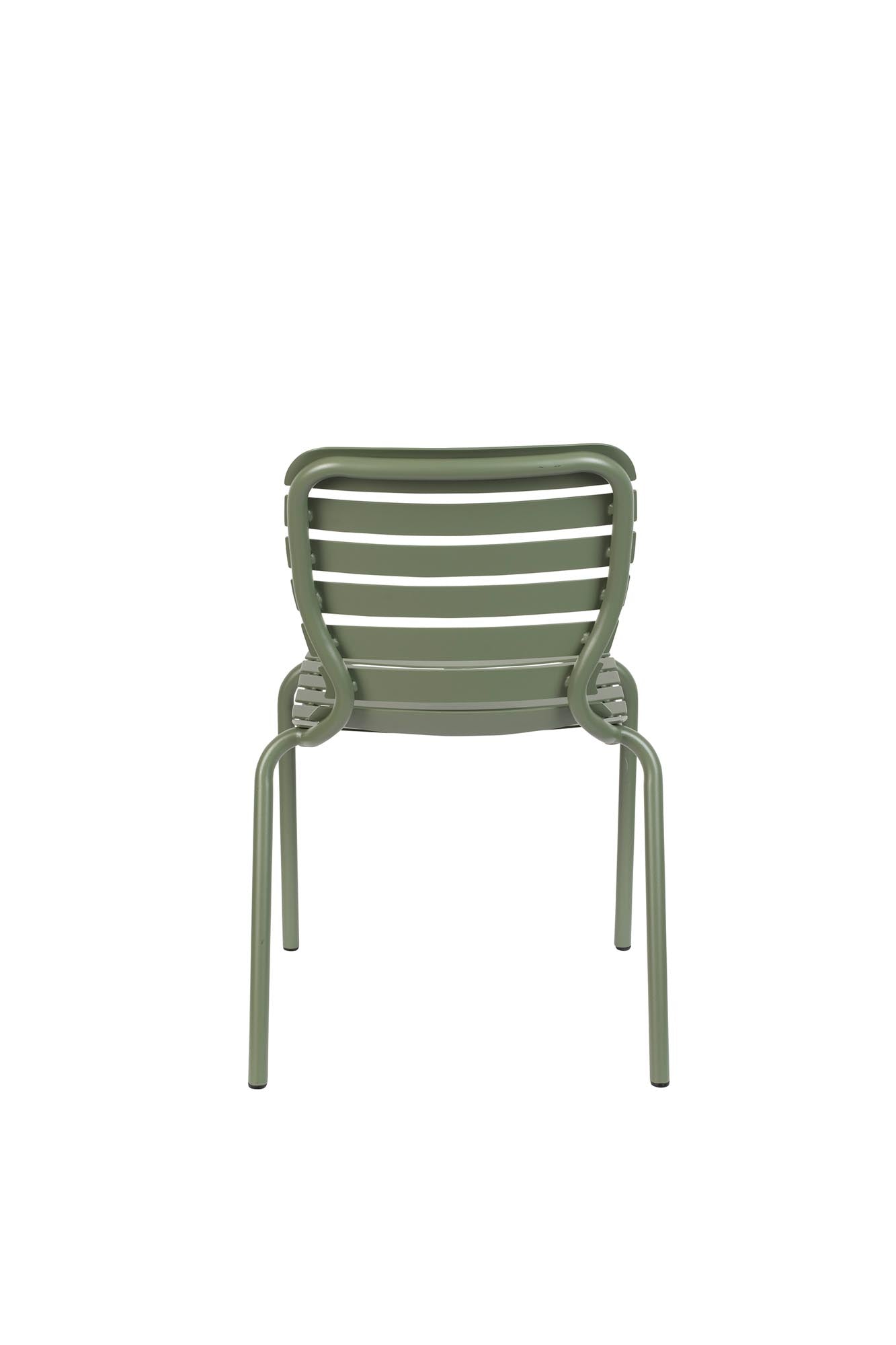 Eleganter Gartenstuhl Vondel von Zuiver, ideal für stilvolle Terrassen und Gärten, vereint modernes Design mit hohem Sitzkomfort.