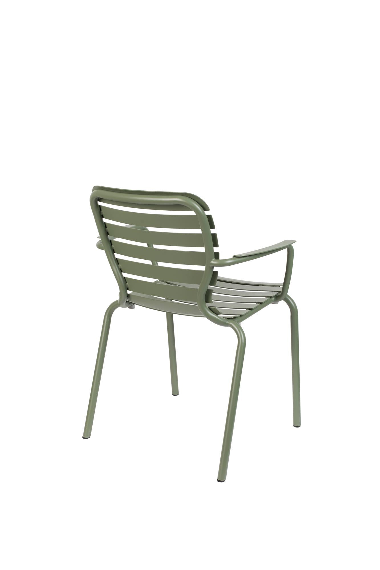Der Vondel Gartenstuhl von Zuiver vereint modernes Design mit Komfort. Perfekt für entspannte Stunden im Freien, robust und farbenfroh.