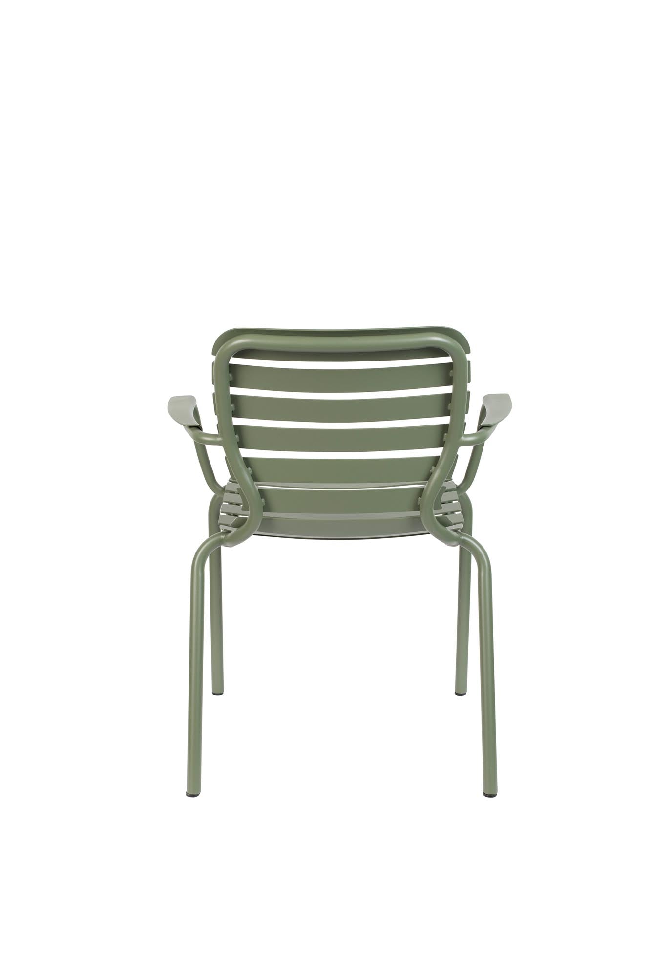 Eleganter Gartenstuhl Vondel von Zuiver mit stilvollen Armlehnen, ideal für entspannte Stunden im Freien und auf der Terrasse.