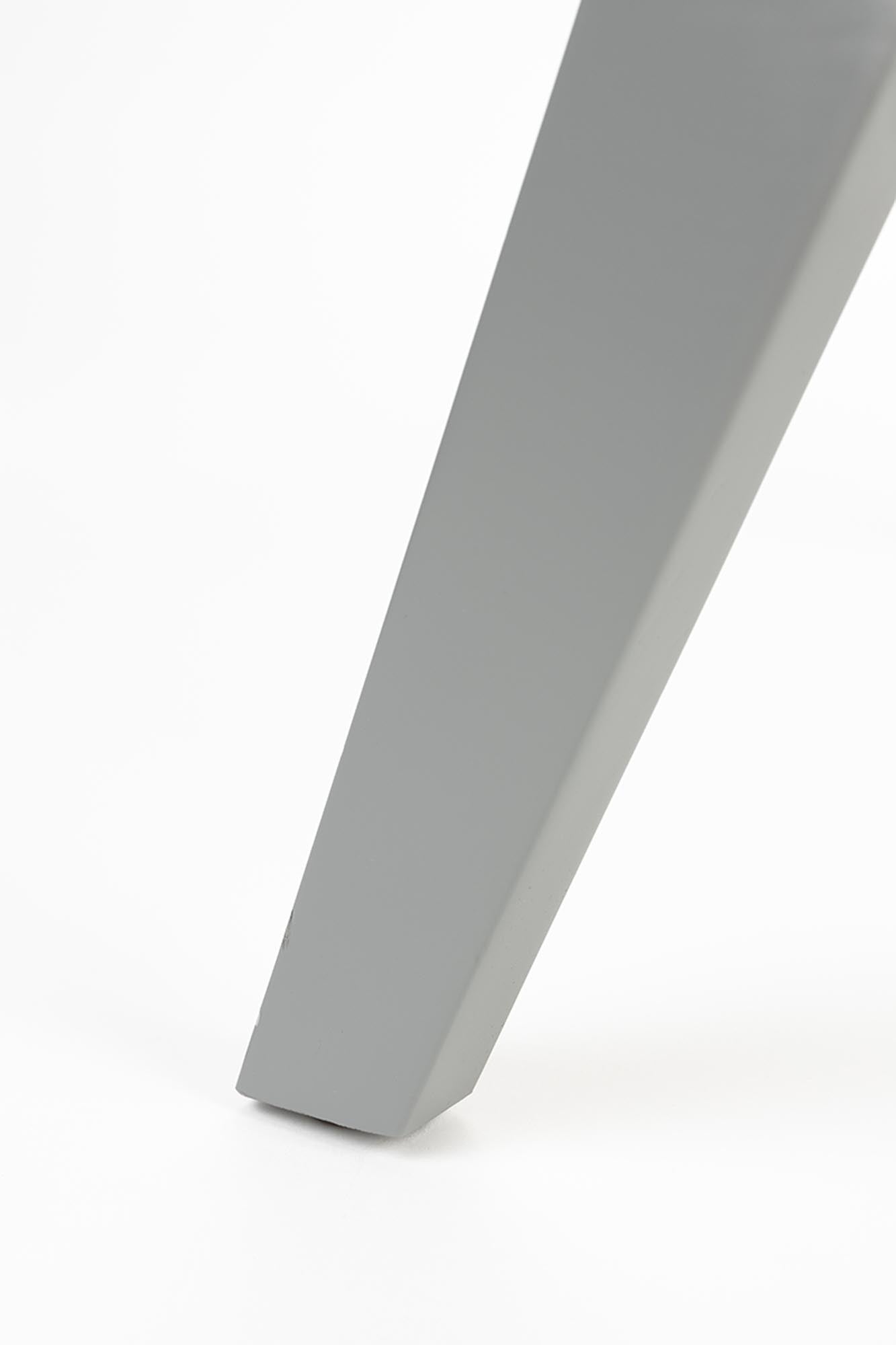 Erlebe den eleganten Ndsm Stuhl von Zuiver: Robuste Bauweise, ergonomisches Design und zeitlose Ästhetik für jeden Wohnraum.