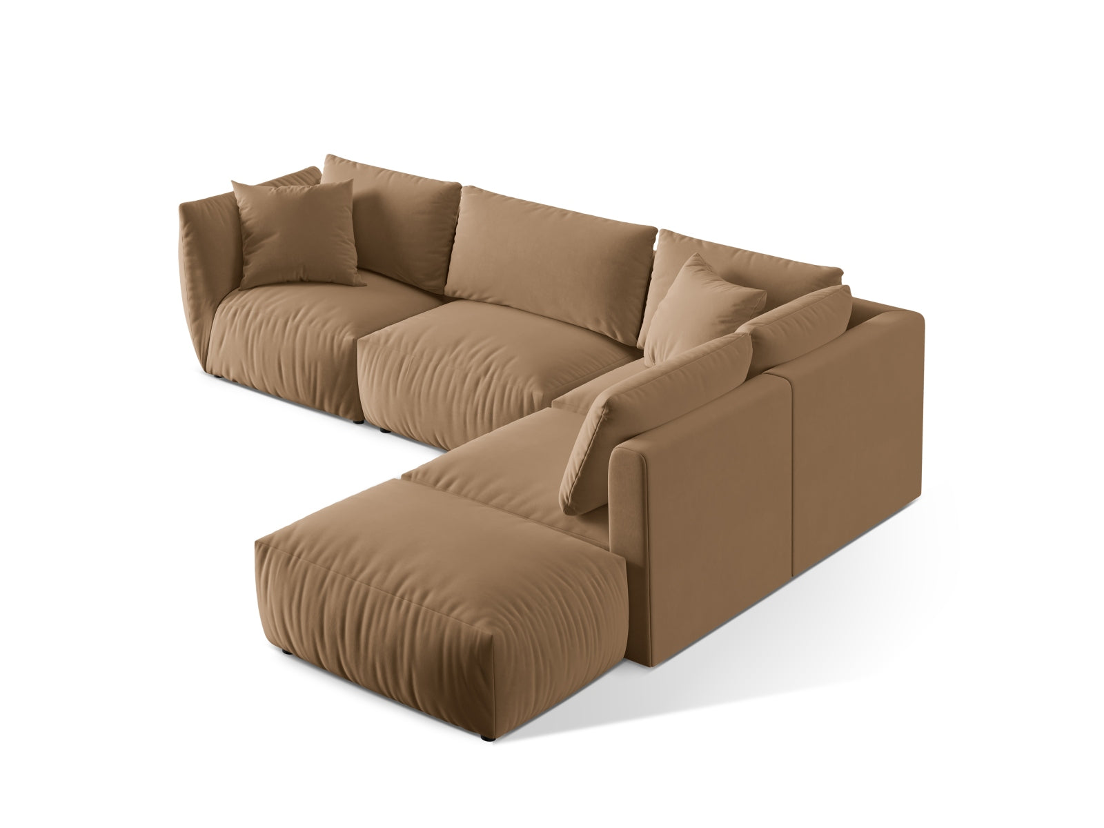 Stylisches Chris Velour Ecksofa in Sand-Casino, ideal für zeitgemäße Wohnräume. Modularer 4-Sitzer mit vielseitigen Gestaltungsmöglichkeiten und hohem Sitzkomfort.