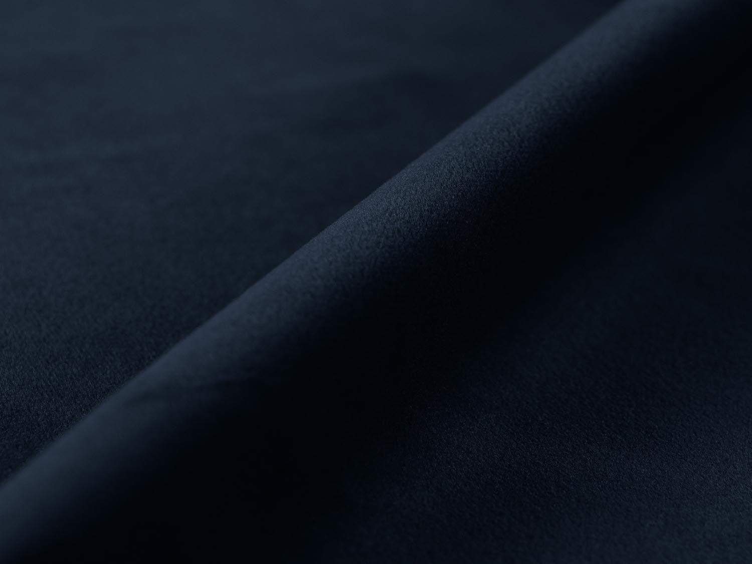 Modernes 3-Sitzer Ecksofa Eden in hochwertigem Velours, rechtsseitig, in einem ansprechenden Blauton, ideal für gemütliche Wohnambiente.