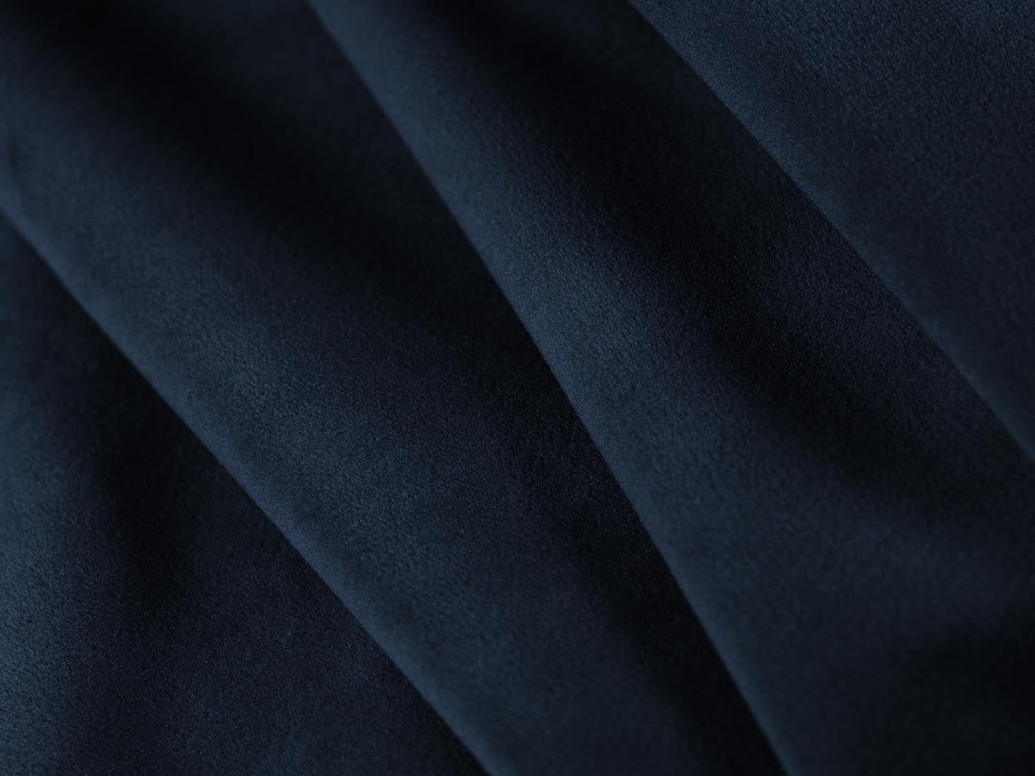 Modulares 6-Sitzer Ecksofa in Royal Blue, gefertigt aus luxuriösem Velours, perfekt für gemütliche Abende und moderne Wohnkonzepte.