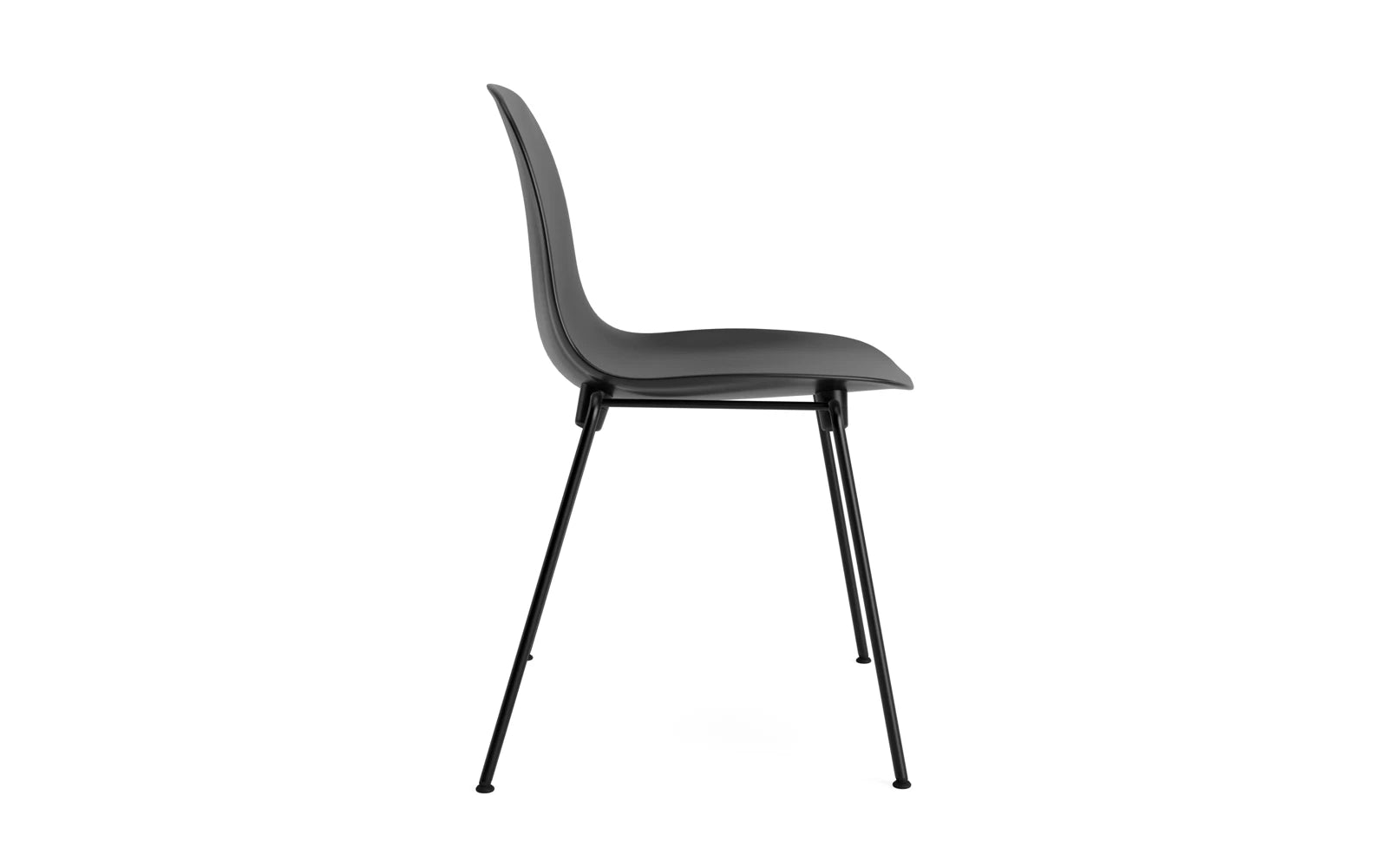 Erleben Sie den Form Stapelstuhl von Normann Copenhagen – stilvoll, vielseitig und ideal für zeitgemäße Innenräume.