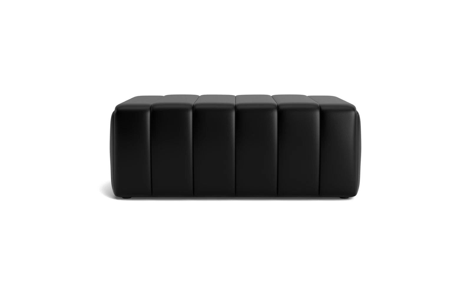Entdecken Sie den Scene Pouf Gross Ultra von Normann Copenhagen – ein stilvolles Möbelstück, das Komfort und Eleganz in Ihr Zuhause bringt.