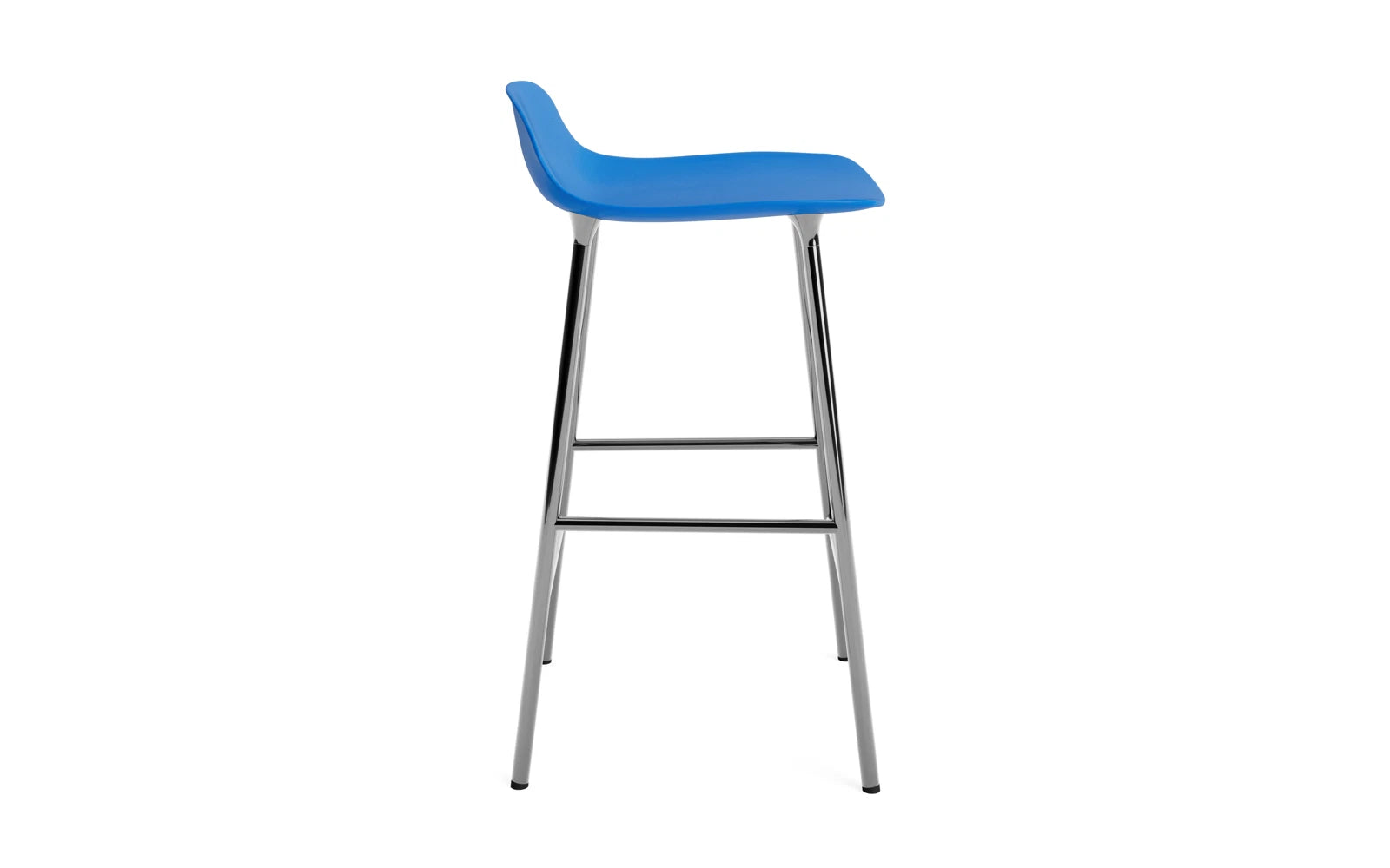 Stylischer Form Barstuhl in leuchtendem Blau und Chrom, 65 cm hoch – ideal für moderne Bars und Essbereiche.