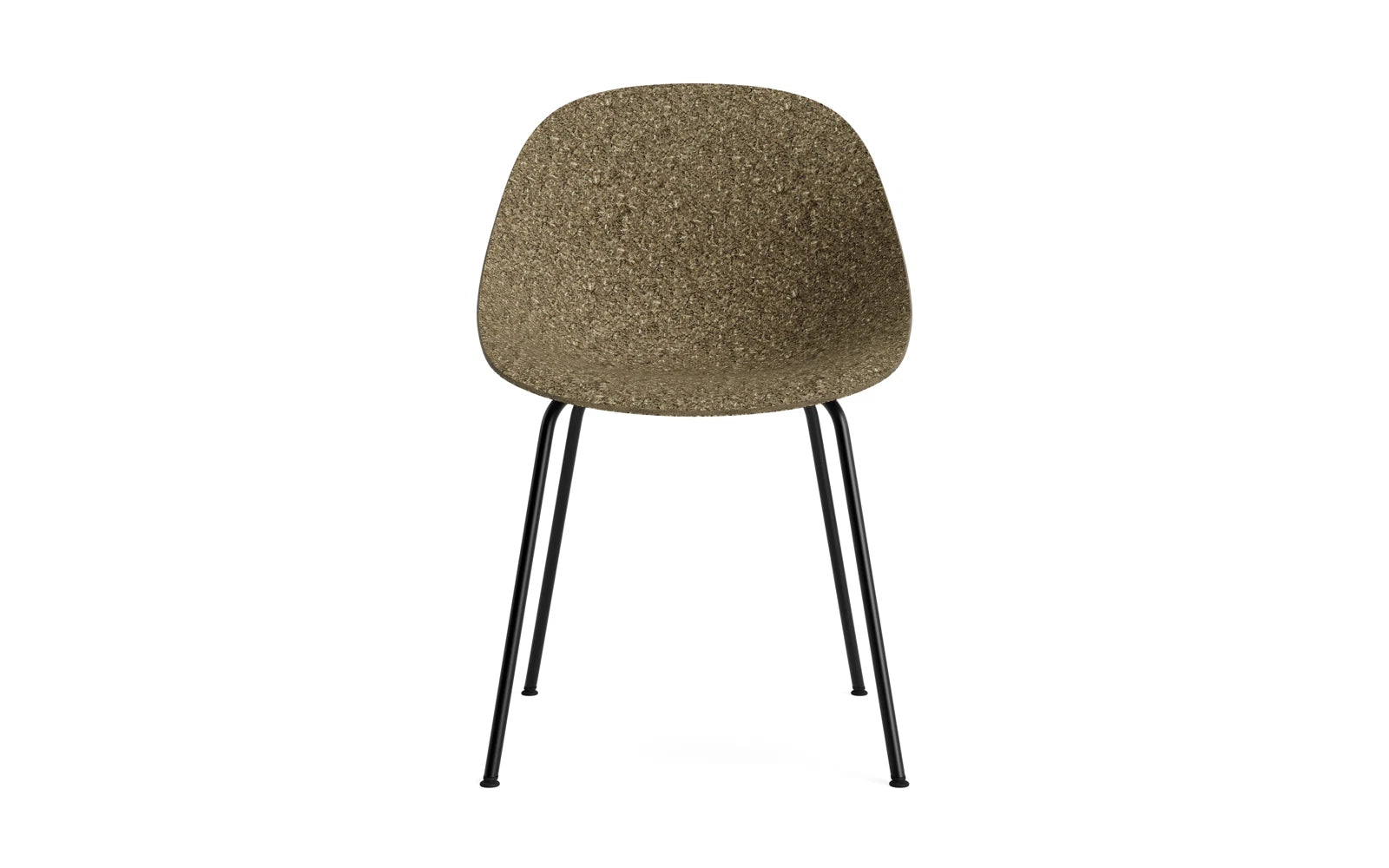 Entdecken Sie den Mat Stuhl von Normann Copenhagen: Stilvolles Design aus schwarzem Stahl und Seegras, ideal für moderne Wohnräume.