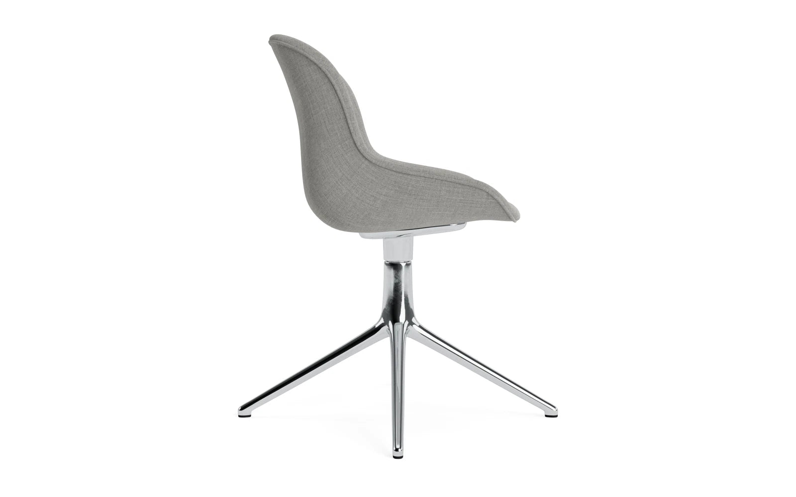 Der Hyg Drehstuhl von Normann Copenhagen vereint elegantes Design mit komfortabler Polsterung und robustem Aluminiumgestell – perfekt für zeitgemäße Interiors.