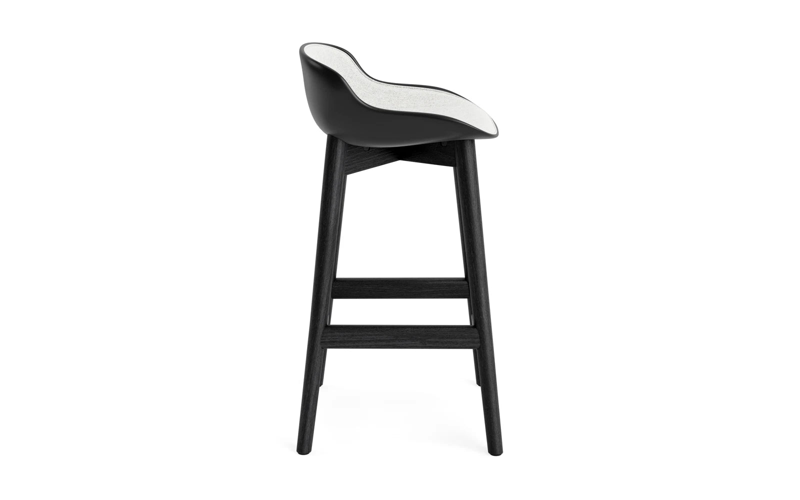 Stilvoller Hyg Barhocker 65 cm aus schwarzer Eiche, gepolstert mit hochwertigem Hallingdal-Stoff. Perfekt für gemütliche Ess- und Lounge-Bereiche.