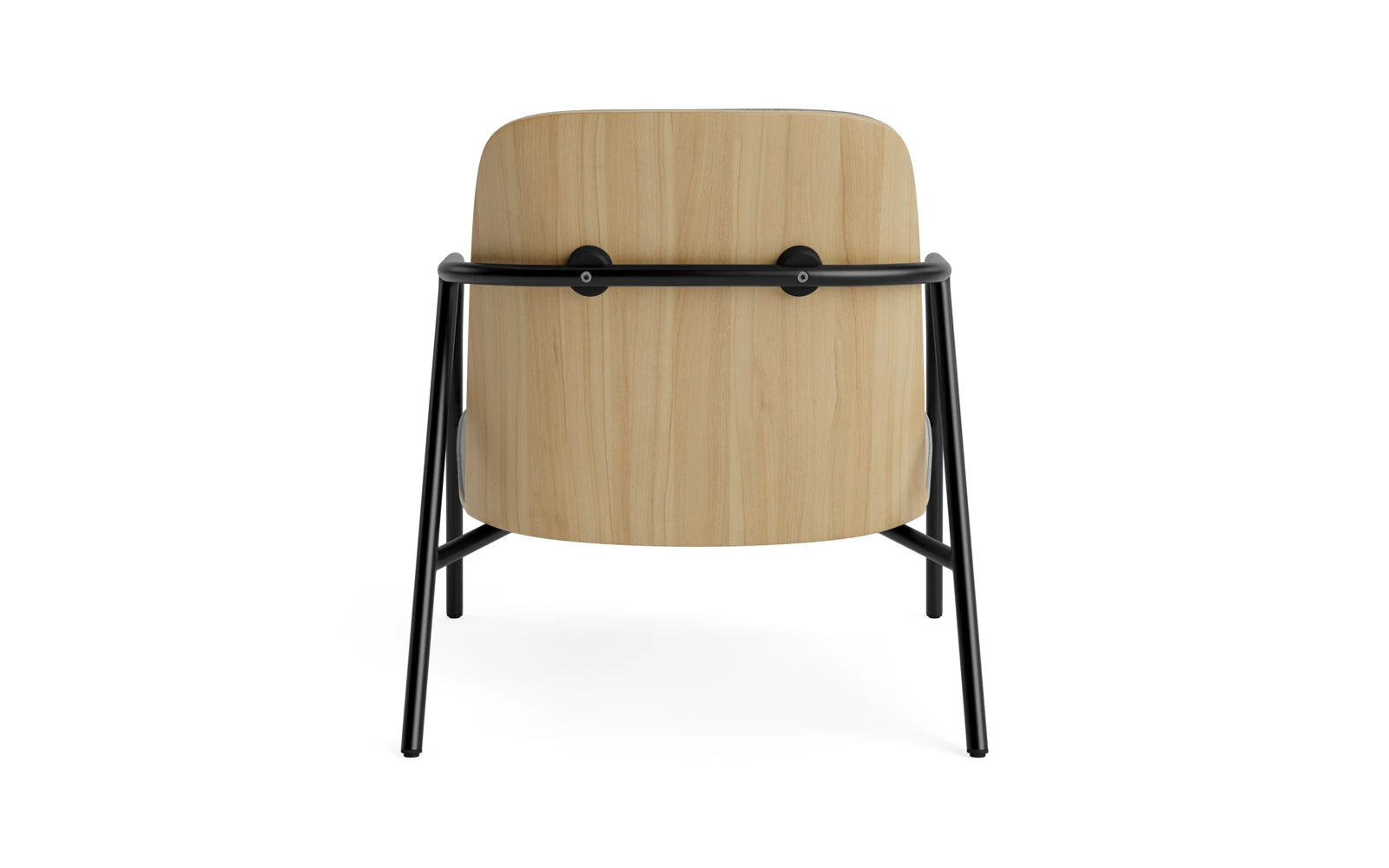 Stylischer Pad Lounge-Sessel von Normann Copenhagen, vereint schwarzes Stahlgestell mit hochwertigem Eichenfurnier für modernes Wohndesign.