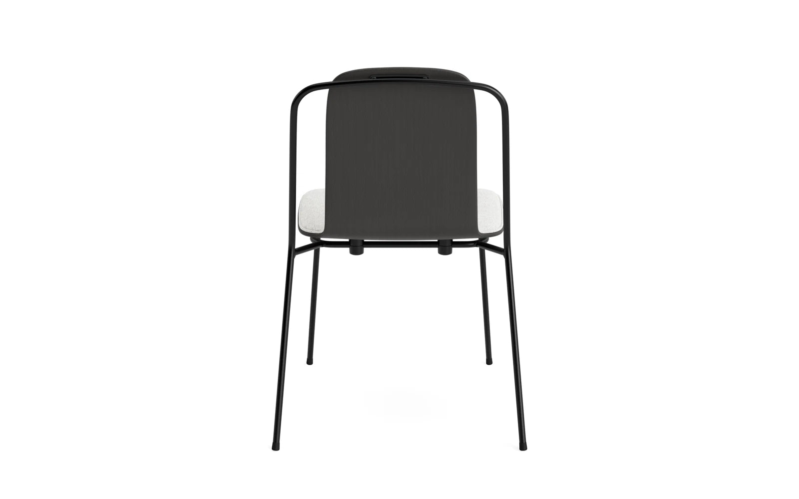 Entdecken Sie den Studio Stuhl Frontpolster von Normann Copenhagen: Ein eleganter Stuhl mit schwarzem Stahlrahmen und hochwertigem Hallingdal-Stoff, der Funktionalität und modernes Design vereint.
