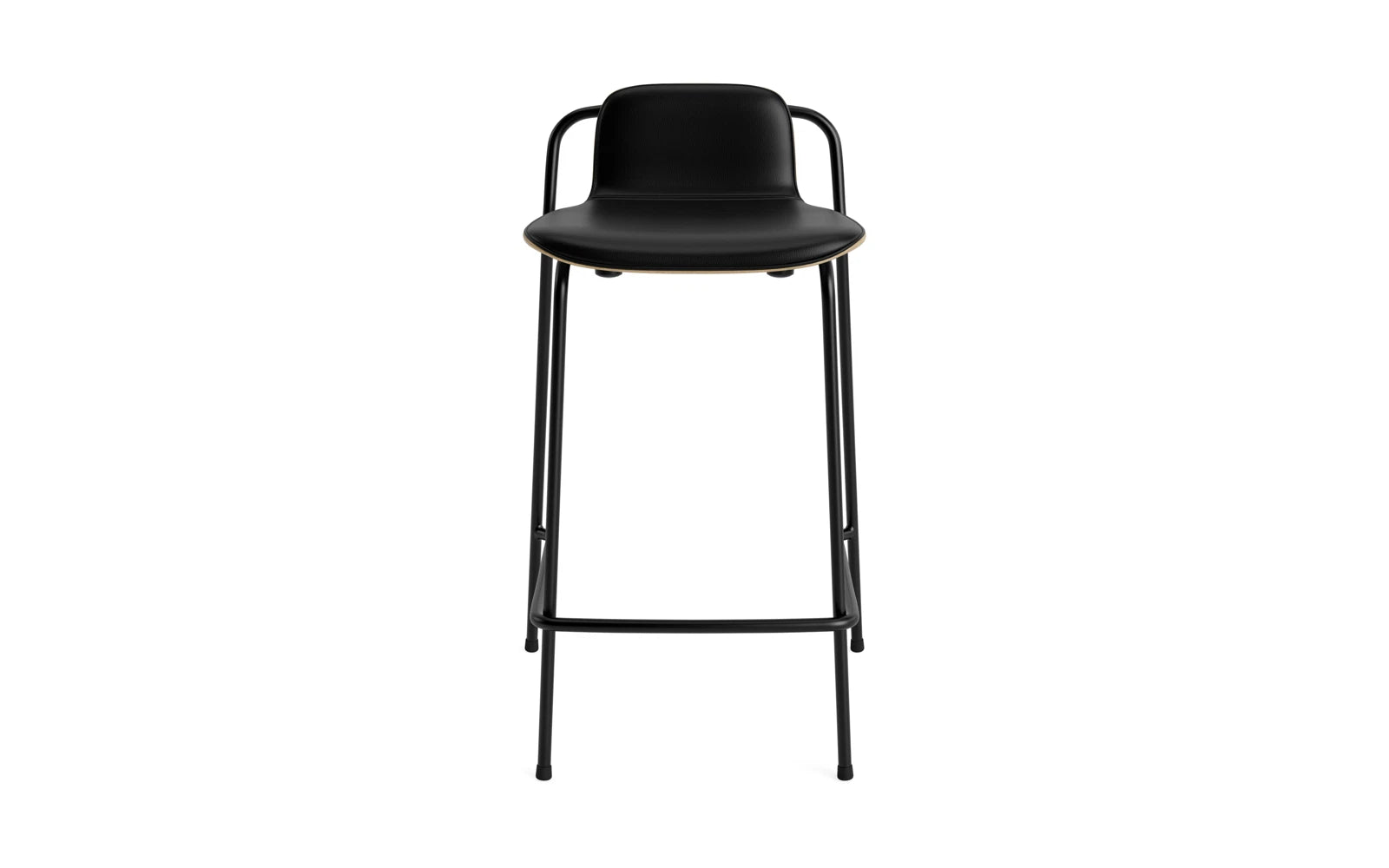 Entdecken Sie den eleganten Studio Barstuhl 65 cm von Normann Copenhagen. Mit schwarzem Stahl und Eiche vereint er Stil und Komfort.
