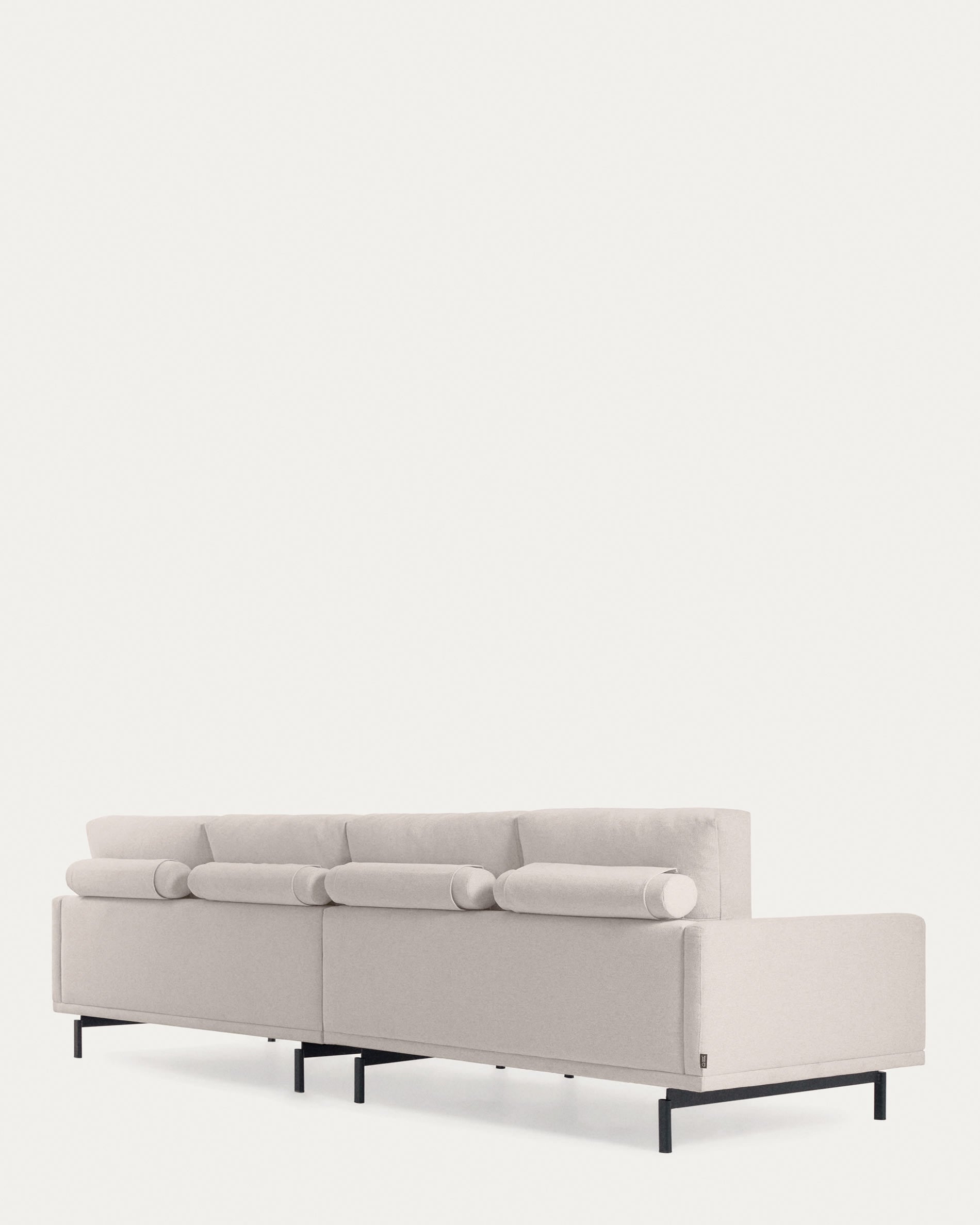 Beige 4-Sitzer Sofa Galene von Kave Home, 414 cm, ideal für gemütliche Abende und modernes Wohndesign.