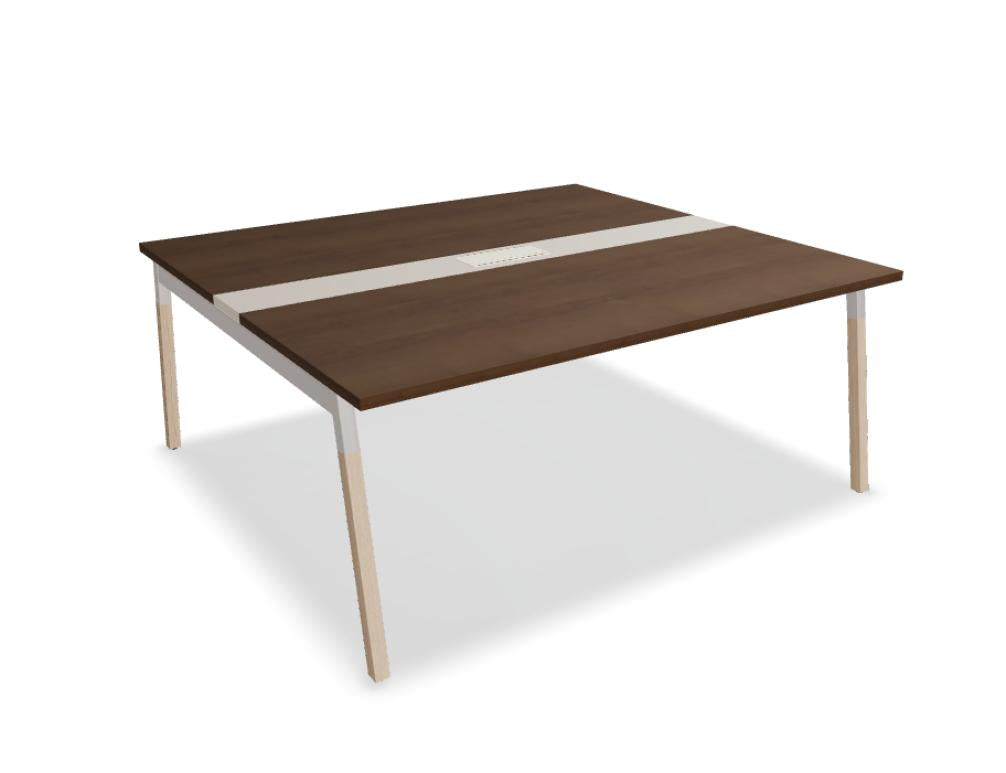 Ogi W SW35 - Konferenztisch mit Holzbeinen in Honigeiche präsentiert im Onlineshop von KAQTU Design AG. Konferenztisch ist von Mdd