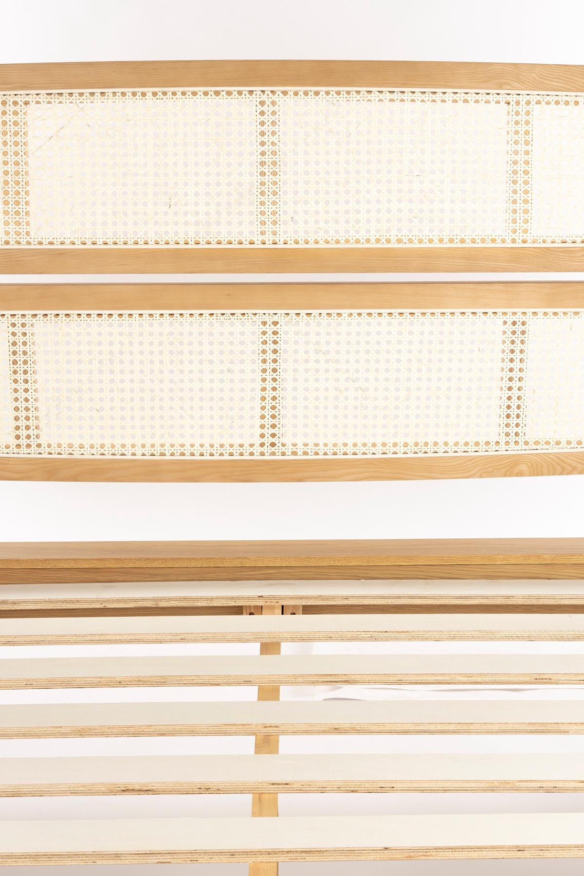 Bett Storm Webbing Natural 180 in Natural präsentiert im Onlineshop von KAQTU Design AG. Bett ist von Zuiver