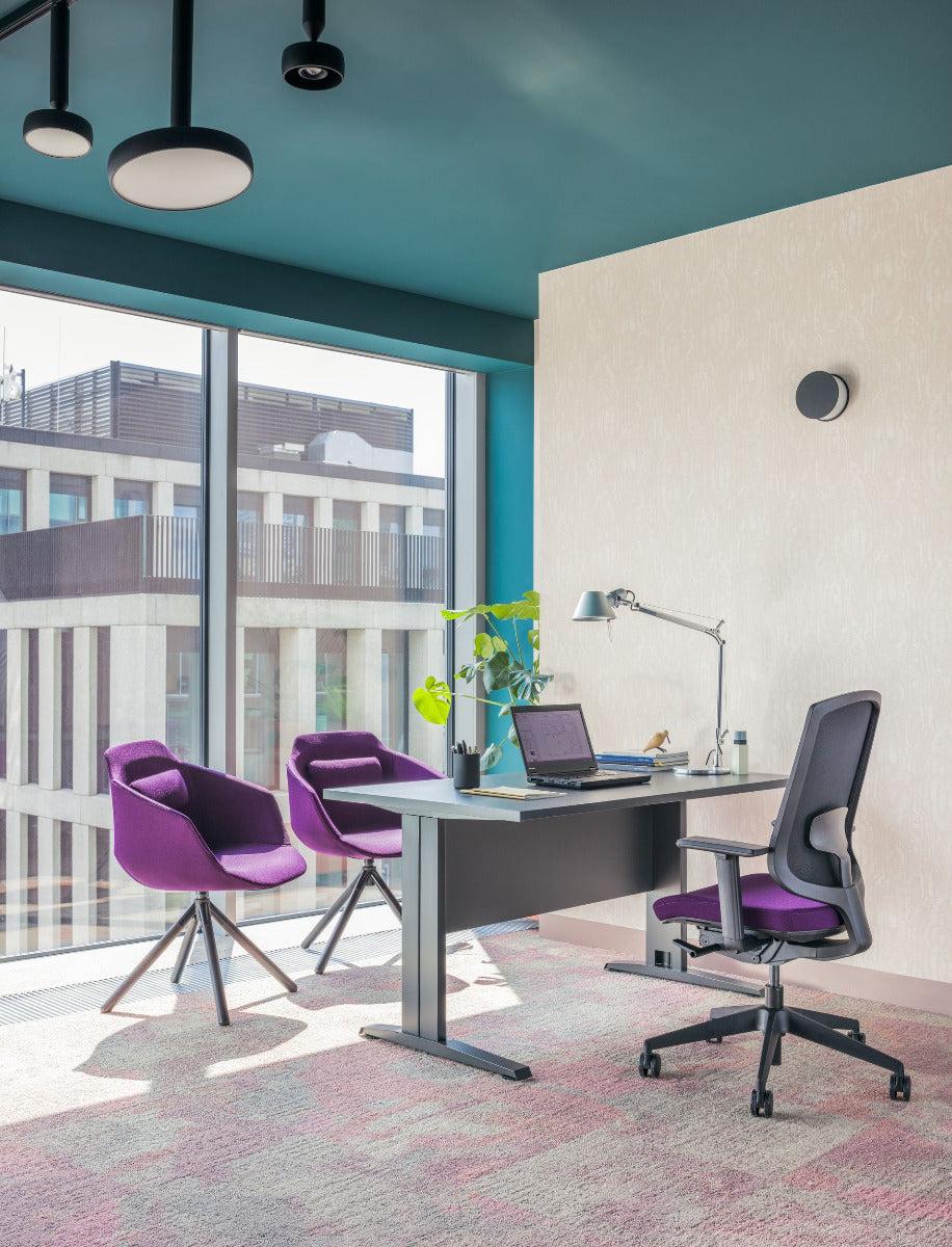 Sava SAVA - Bürostuhl in präsentiert im Onlineshop von KAQTU Design AG. Bürostuhl ist von Mdd