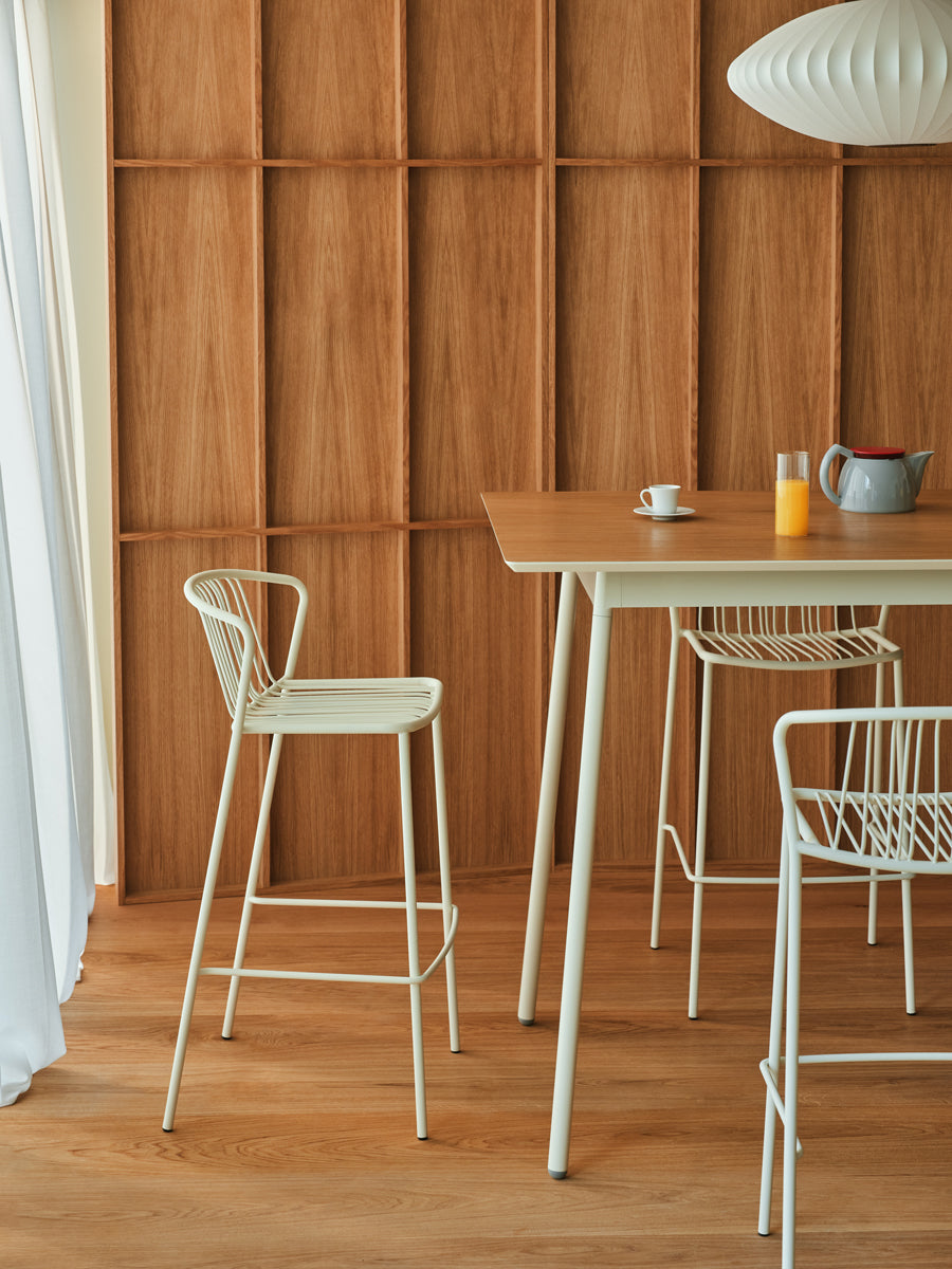 Bris BRS06 - Barhocker, Set von 2 Stück in Gelb präsentiert im Onlineshop von KAQTU Design AG. Outdoor-Barstuhl ist von Mdd