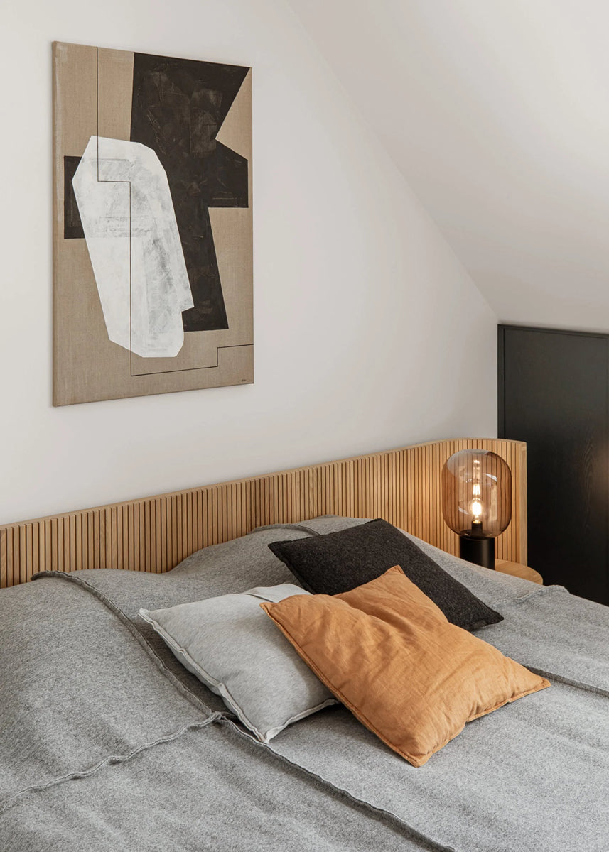 Hug HGB140 - Holzbett in Eiche Natur präsentiert im Onlineshop von KAQTU Design AG. Bett ist von Tamo