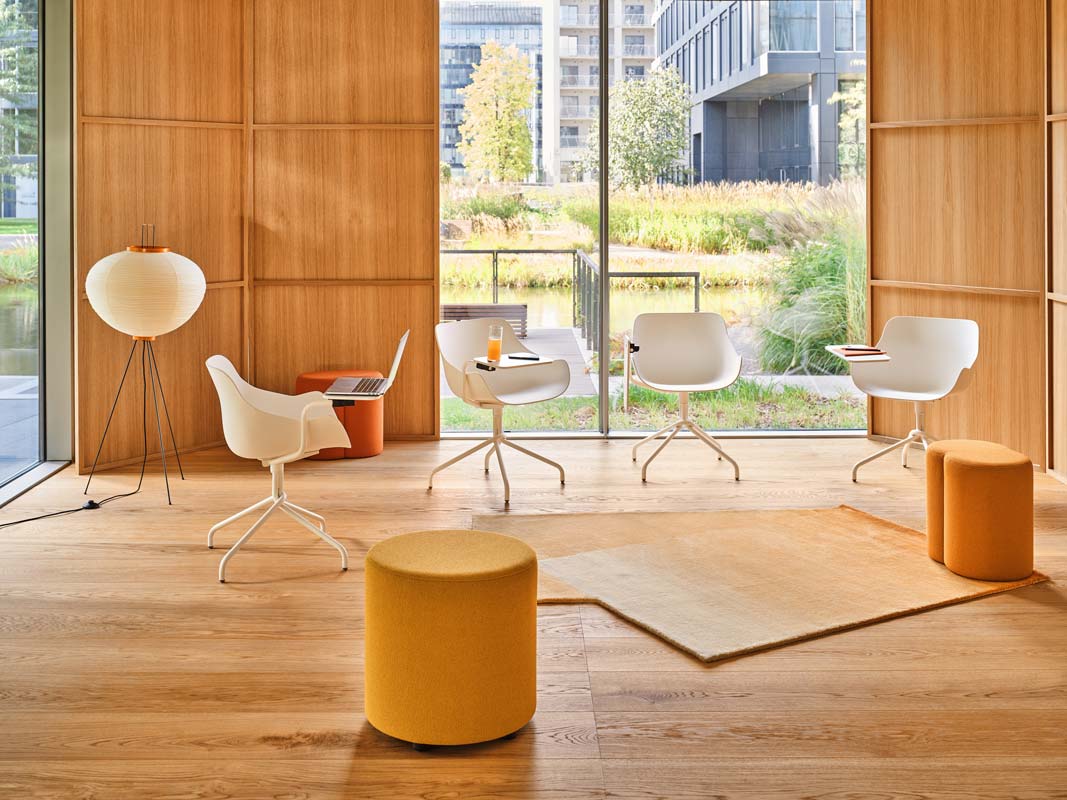 Mix MX02 - Hocker in Gelb präsentiert im Onlineshop von KAQTU Design AG. Hocker ist von Mdd