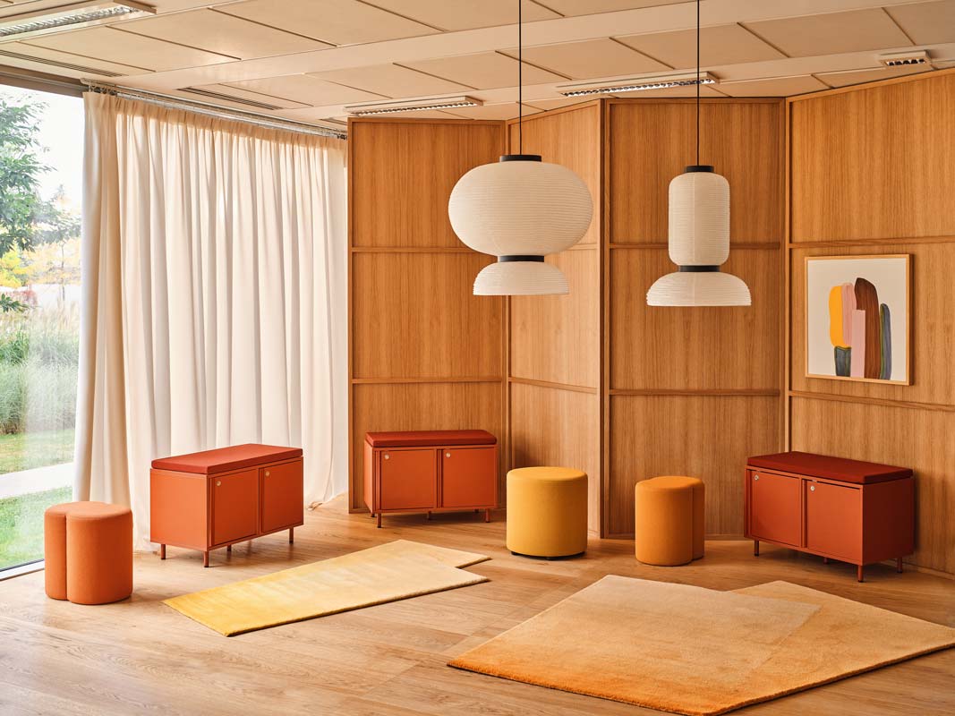 Mix MX02 - Hocker in Gelb präsentiert im Onlineshop von KAQTU Design AG. Hocker ist von Mdd
