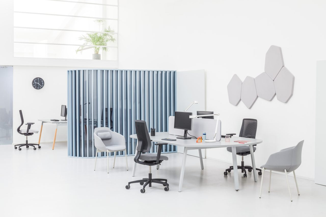 Ogi M Bench BOM50 - Doppelschreibtisch in Honigeiche präsentiert im Onlineshop von KAQTU Design AG. Schreibtisch ist von Mdd