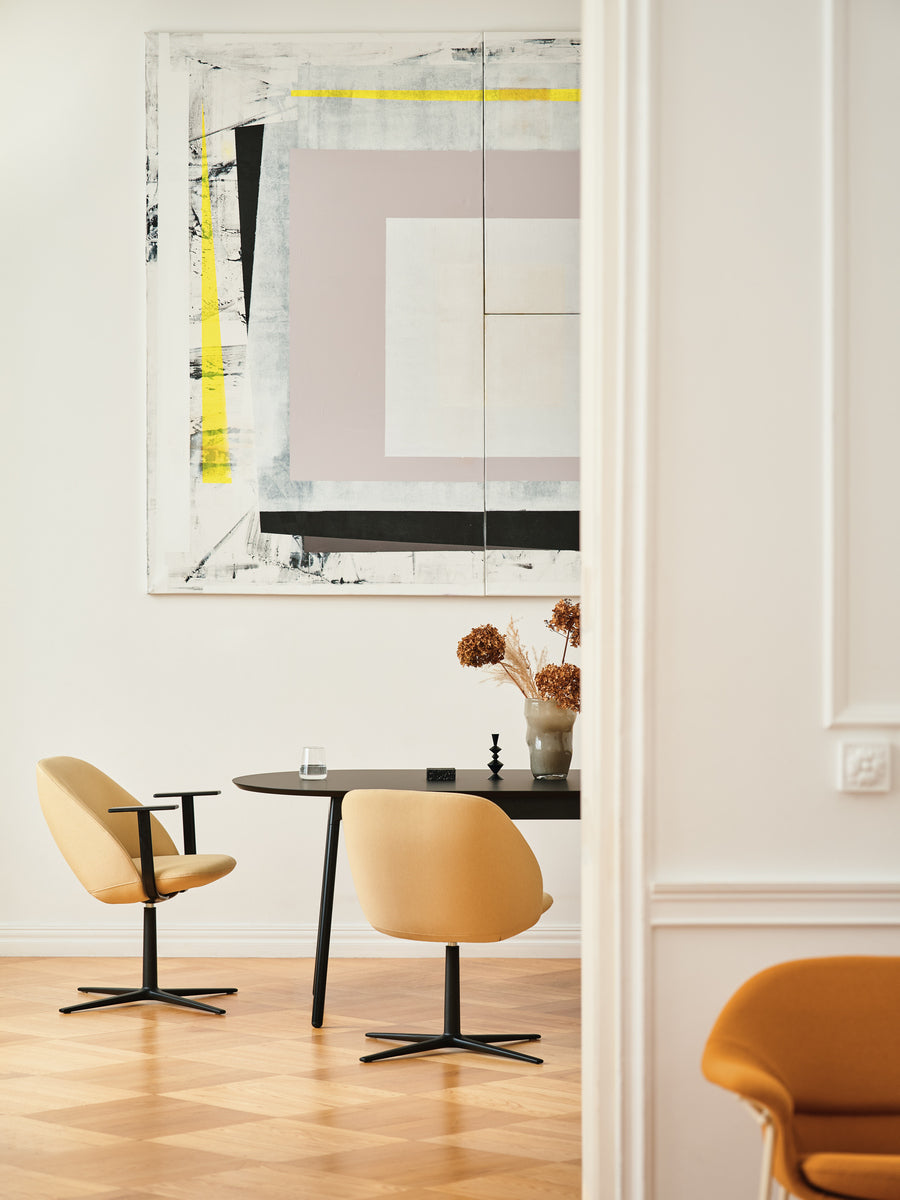 Paralel PR1P21 - Loungesessel mit Drehgestell in Umbra präsentiert im Onlineshop von KAQTU Design AG. Drehsessel ist von Mdd