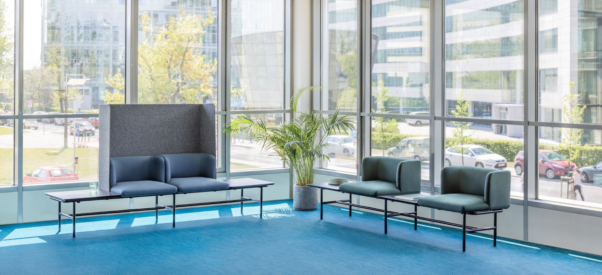 Agora AR03 - modulares Sitzsystem in Weiss präsentiert im Onlineshop von KAQTU Design AG. Modulares Sofa ist von Mdd