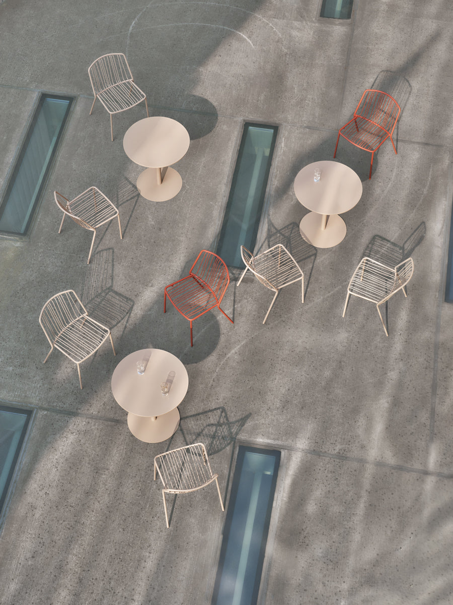 Bolt OSTK77 - Cafeteriatisch in Gelb präsentiert im Onlineshop von KAQTU Design AG. Gartentisch ist von Mdd