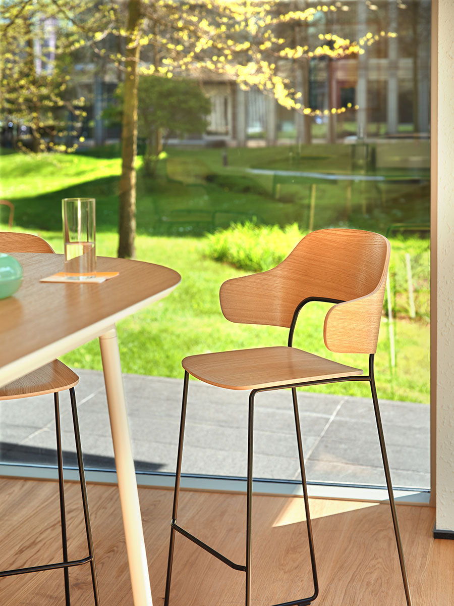 Afi AF01 - Barhocker in Eiche Natur präsentiert im Onlineshop von KAQTU Design AG. Barhocker ist von Mdd