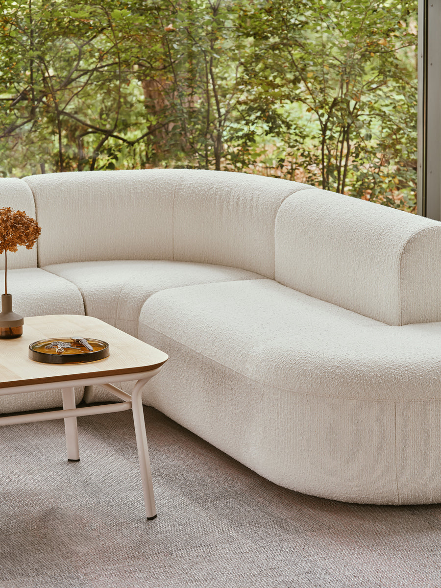 Artiko AT30 - Sofa in Vanille präsentiert im Onlineshop von KAQTU Design AG. Ecksofa ist von Mdd
