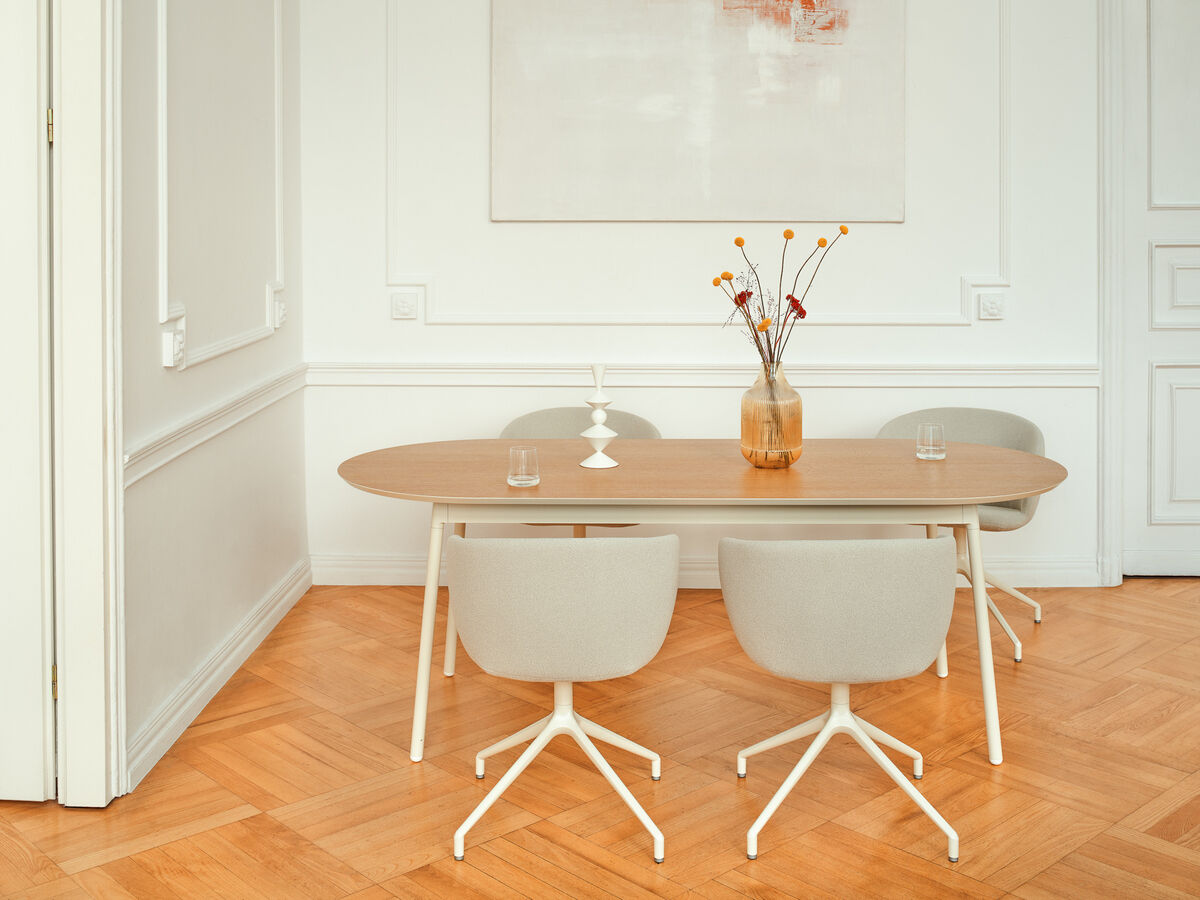 Grace GRP19 - Stuhl Drehbasis in Grau präsentiert im Onlineshop von KAQTU Design AG. Drehstuhl ist von Mdd