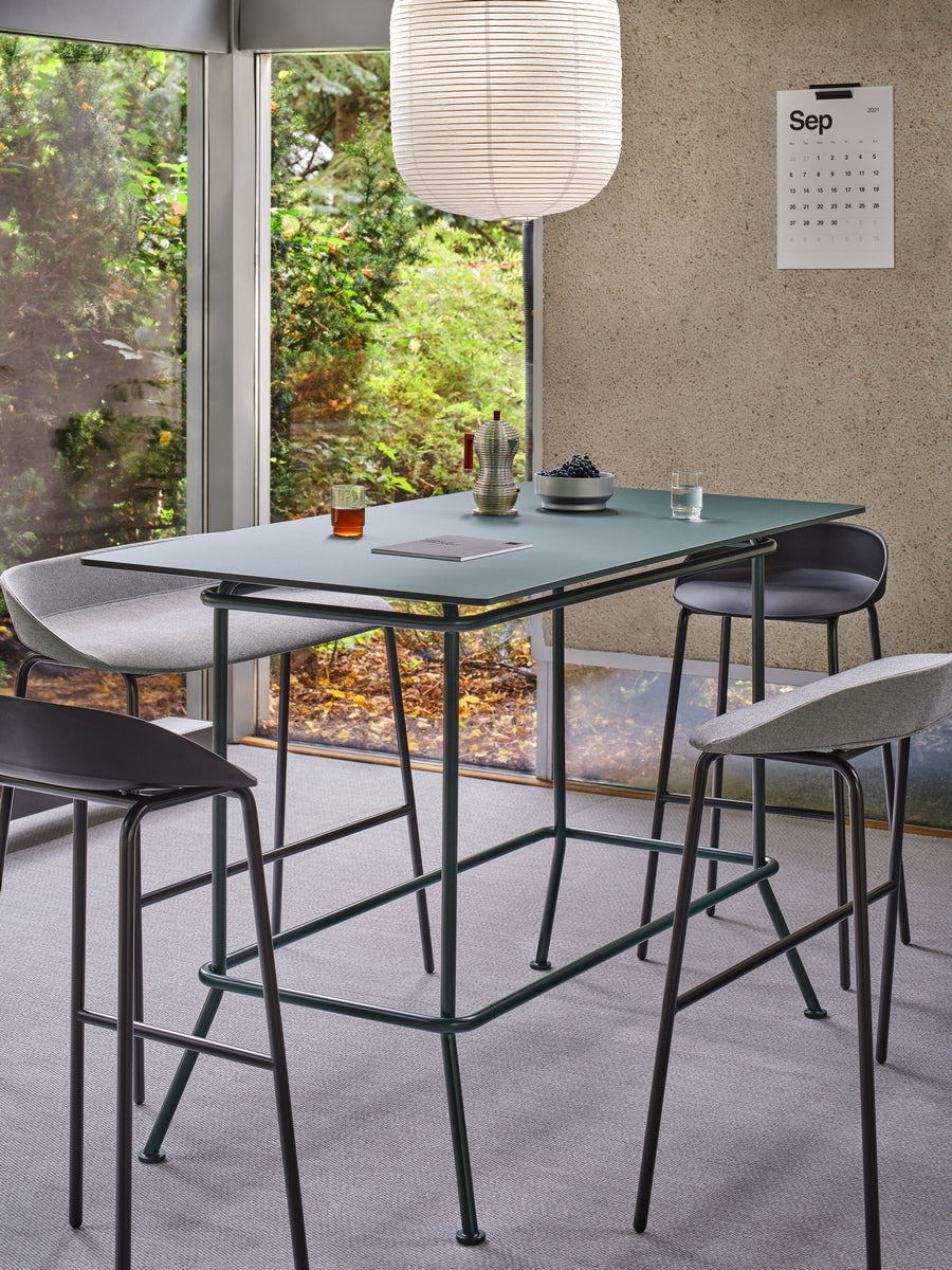 New School NS88H - Hochtisch in Grün präsentiert im Onlineshop von KAQTU Design AG. Hochtisch ist von Mdd