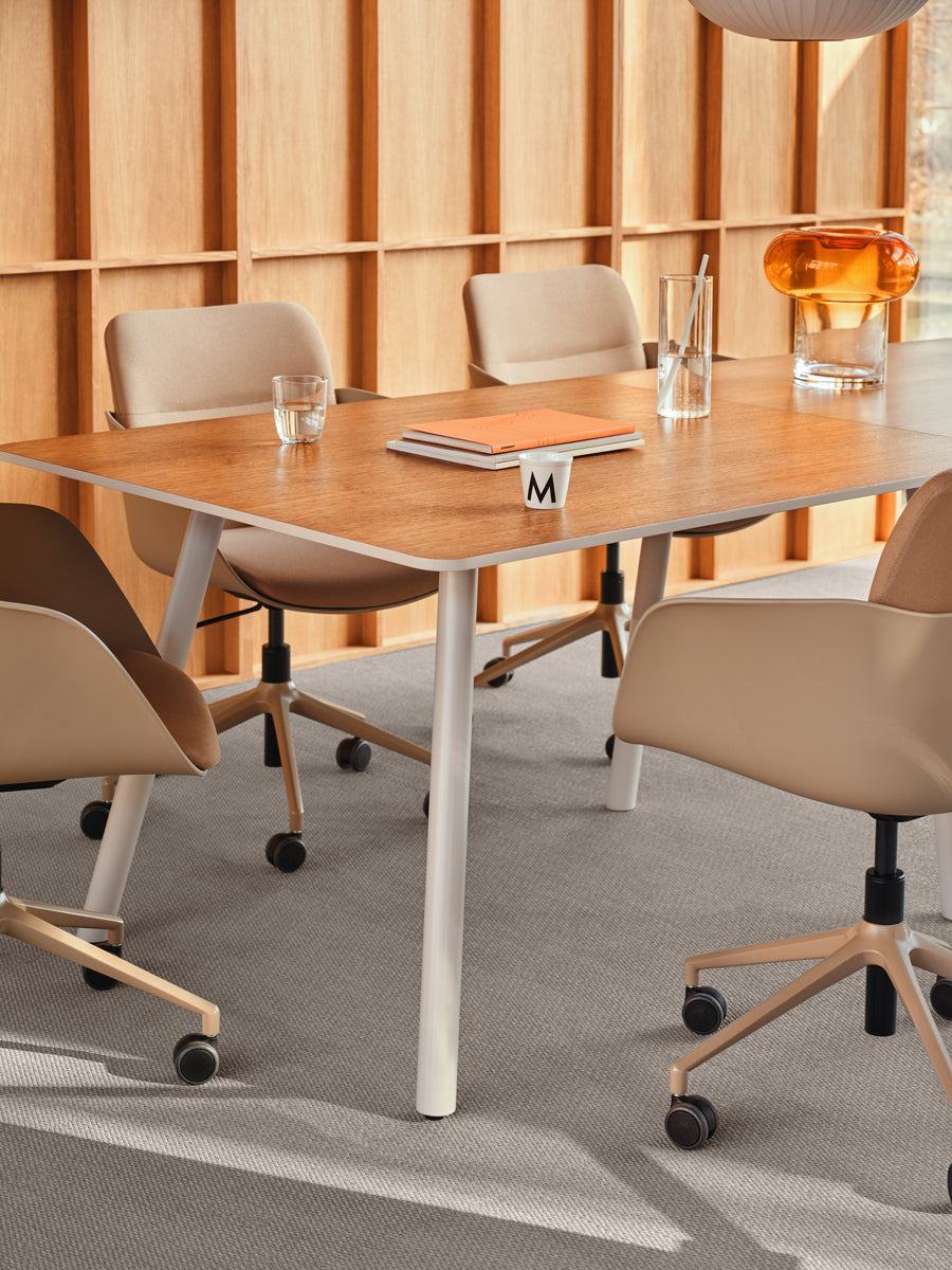 Echo ETM1236R - Tisch in Honigeiche präsentiert im Onlineshop von KAQTU Design AG. Esstisch ist von Mdd