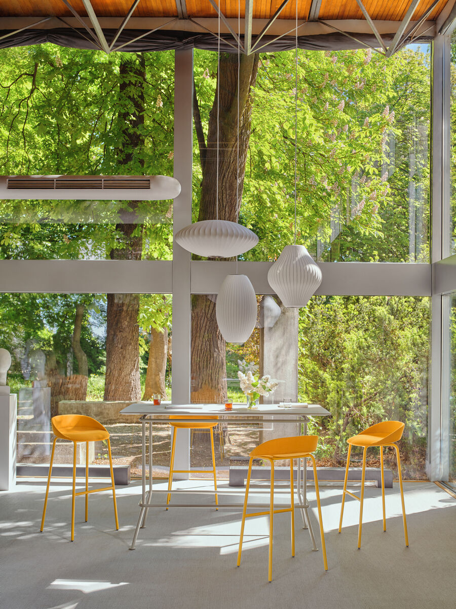 New School NS88H - Hochtisch in Grün präsentiert im Onlineshop von KAQTU Design AG. Hochtisch ist von Mdd