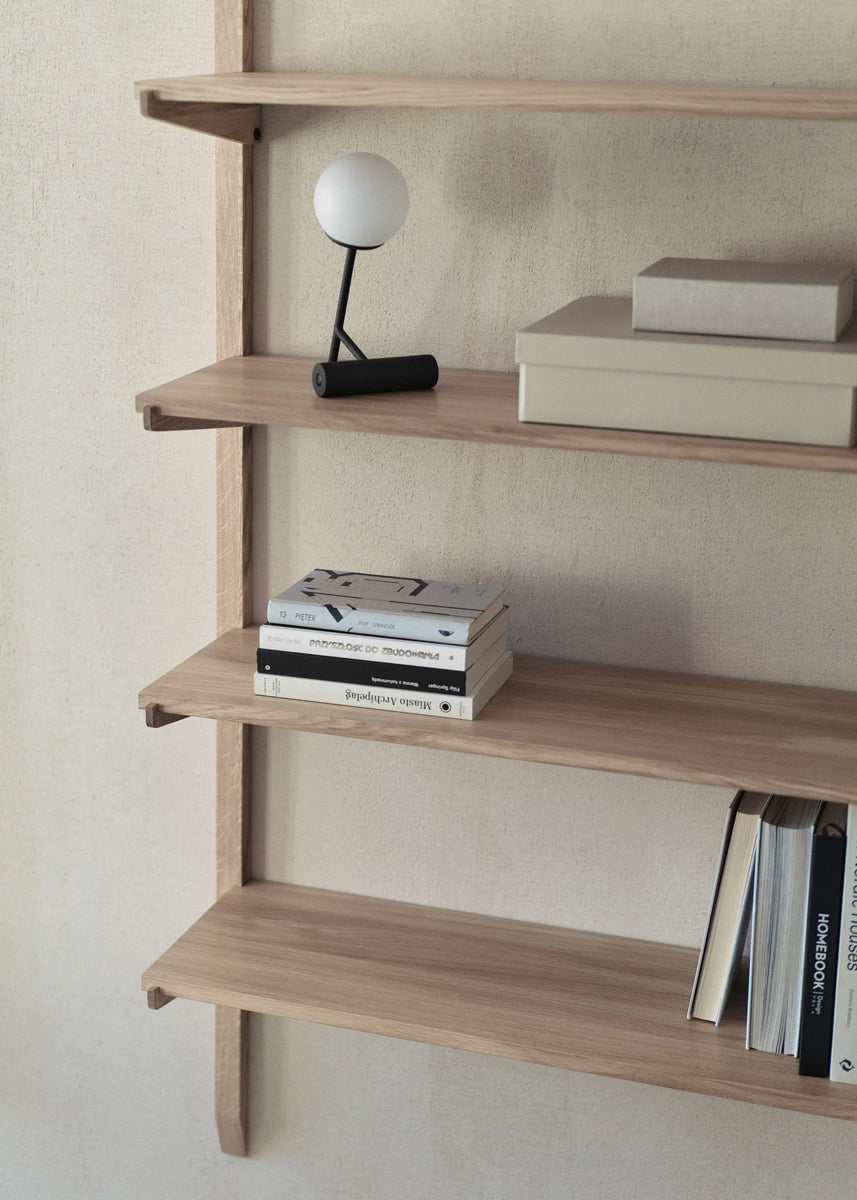 Noki NKI166D - Holzfachboden in Eiche Natur präsentiert im Onlineshop von KAQTU Design AG. Wandregal ist von Tamo