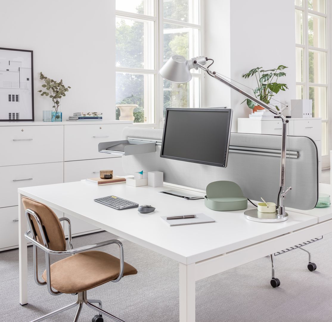 Ogi Y Bench BOY35 - Doppelschreibtisch in Honigeiche präsentiert im Onlineshop von KAQTU Design AG. Schreibtisch ist von Mdd