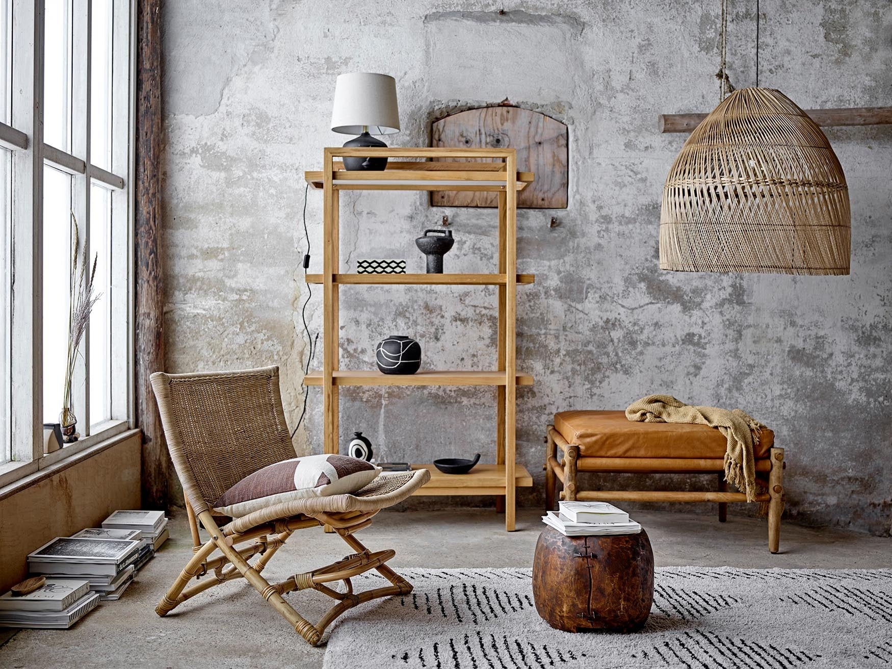 Entdecke die stilvollen KAQTU Hocker – vielseitig, bequem und nachhaltig. Perfekt für Wohnzimmer, Küche und Büro. Finde deinen Hocker!