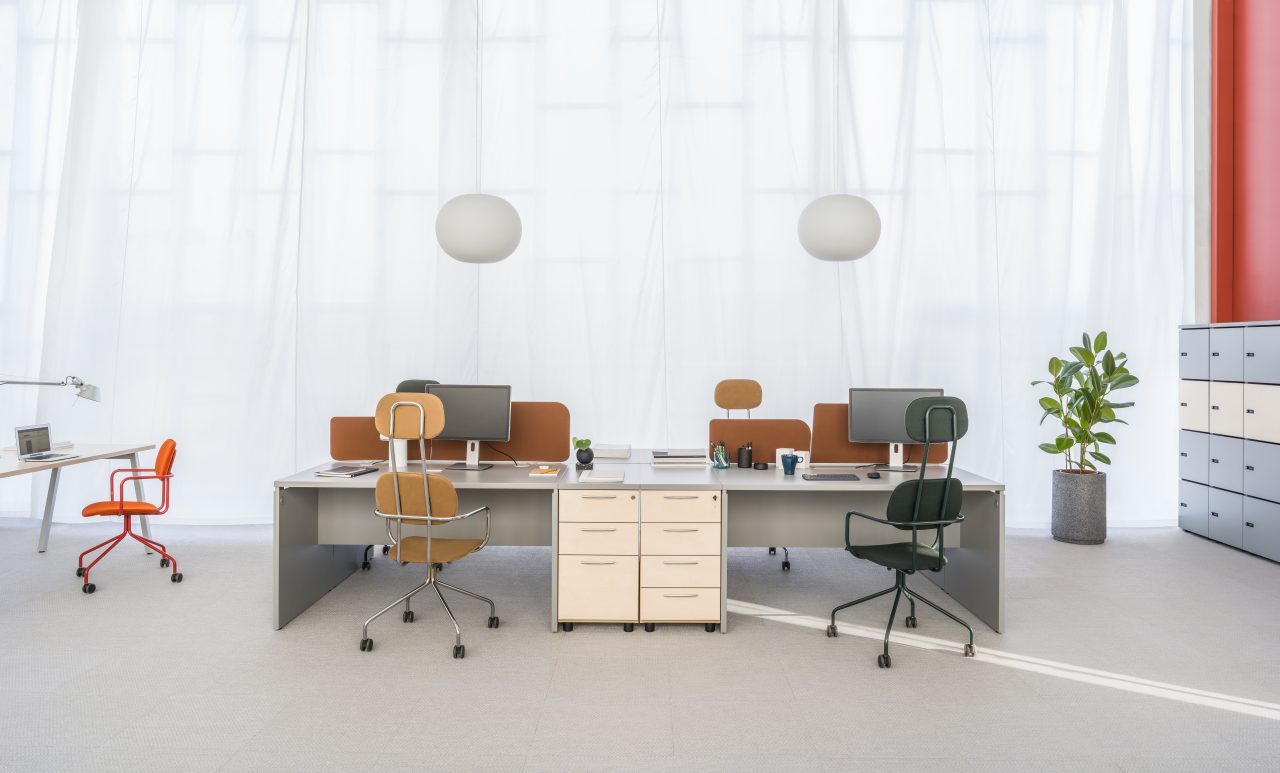 Standard KD1073 - Standcontainer in Weiss Pastell präsentiert im Onlineshop von KAQTU Design AG. Korpus ist von Mdd