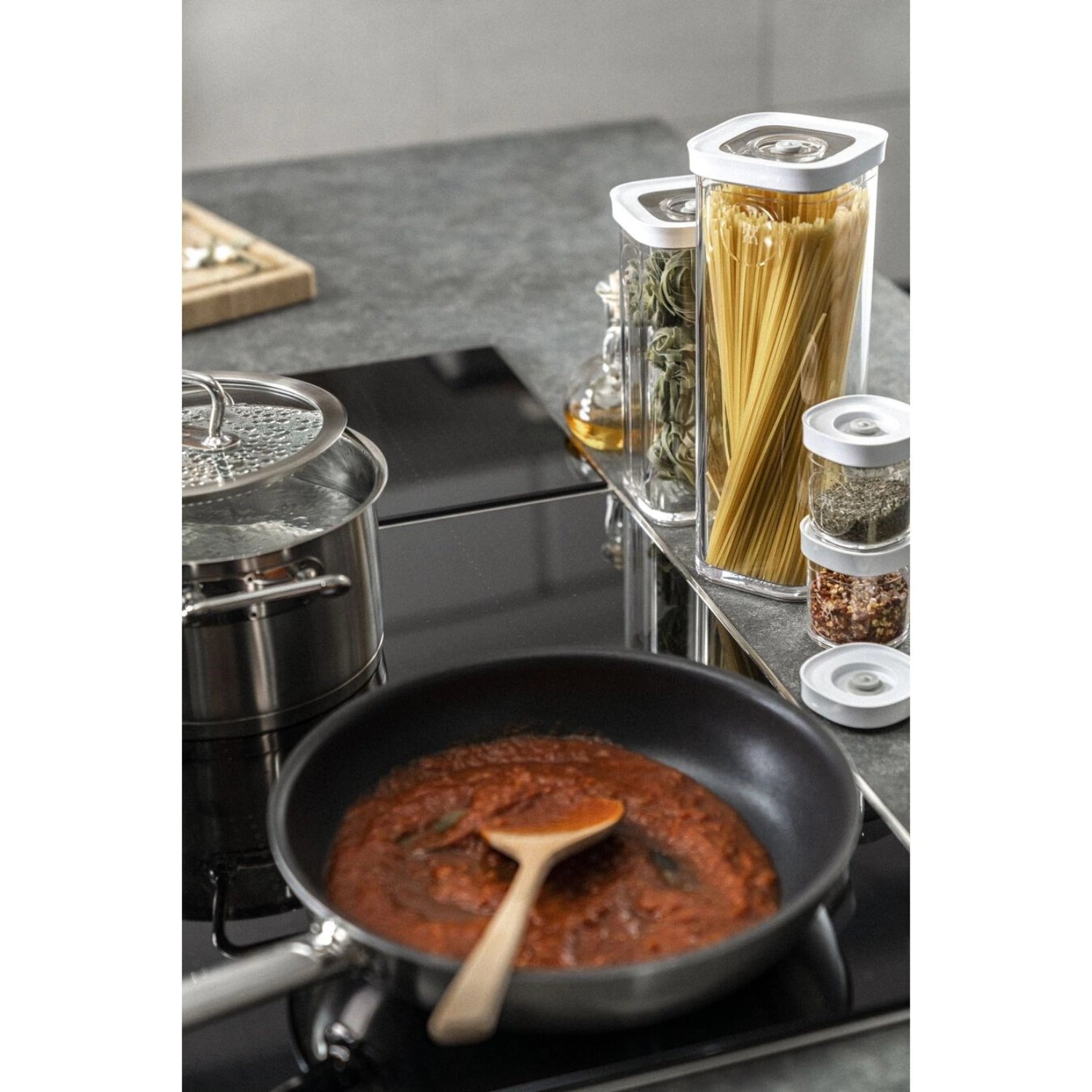 Praktische und elegante Cube Box 3S von Zwilling, 1.3l, transparent-weiß, perfekt für die frische Aufbewahrung von Lebensmitteln.